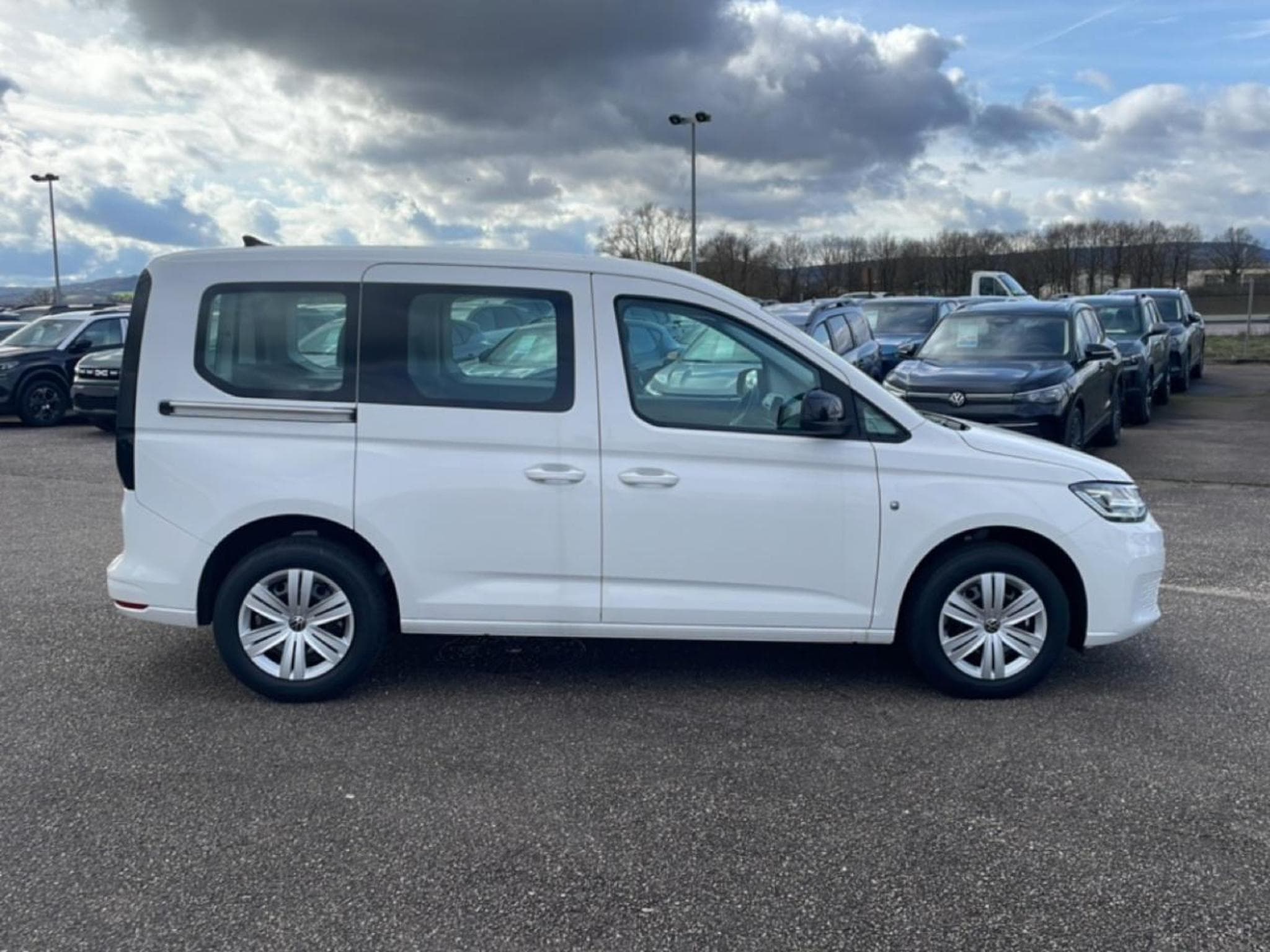 VW CADDY 2.0 TDI 122 DSG7 (2025) - Photo 4