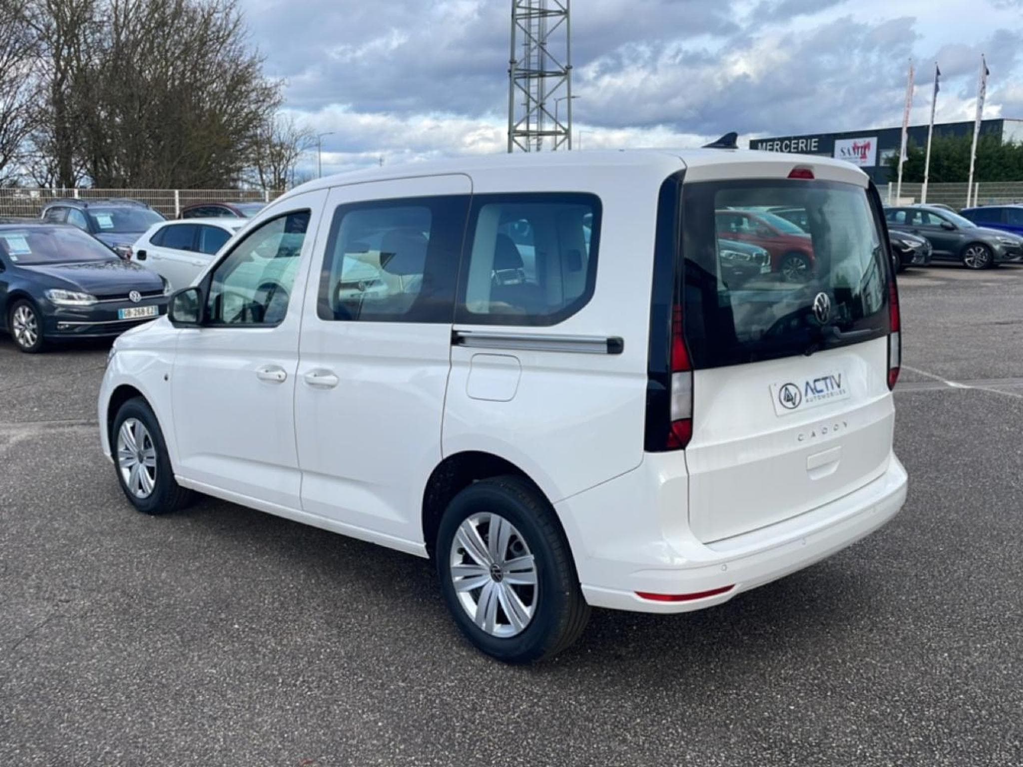VW CADDY 2.0 TDI 122 DSG7 (2025) - Photo 7