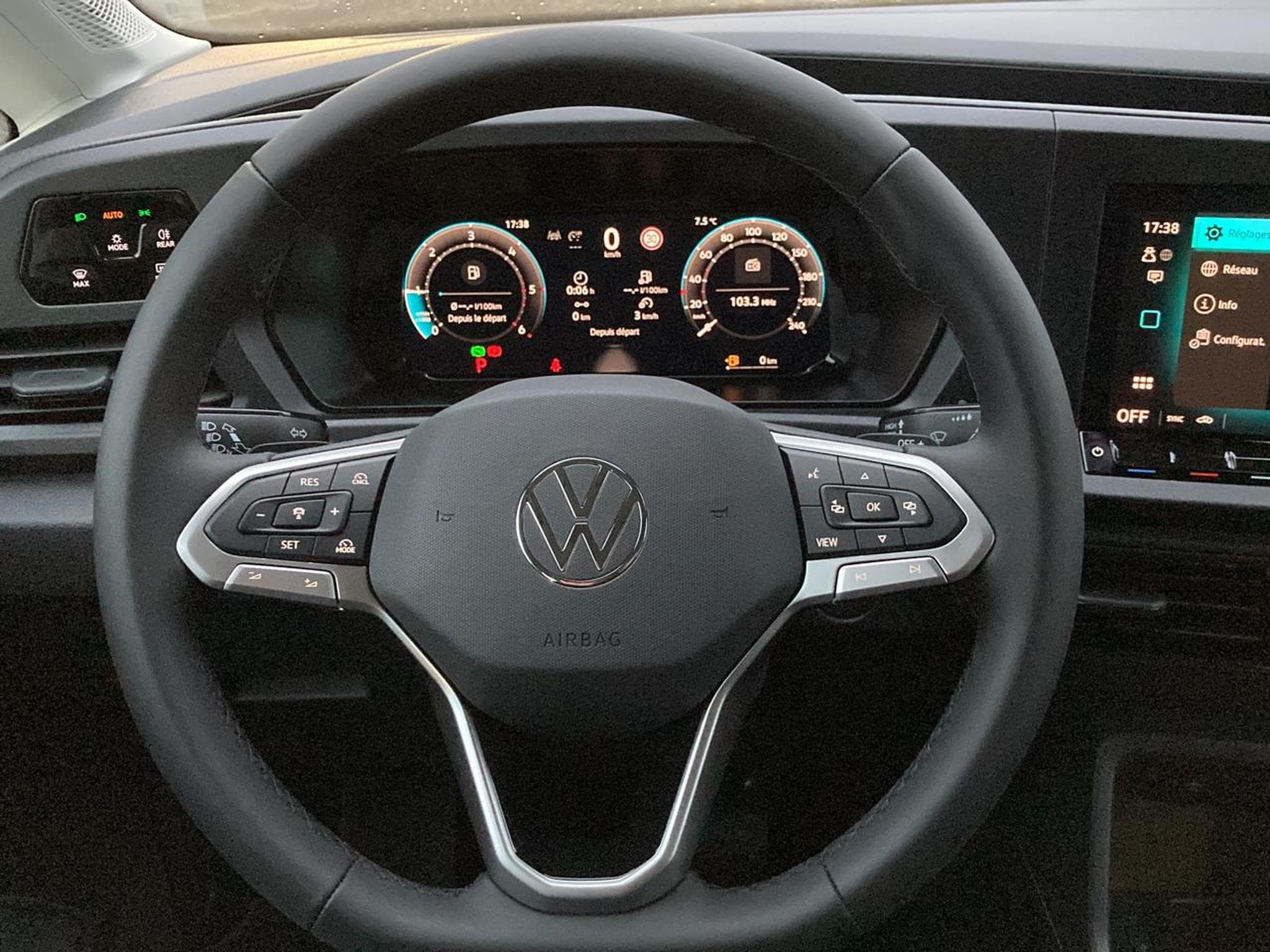 VW CADDY 2.0 TDI 122 DSG7 (2025) - Photo 13