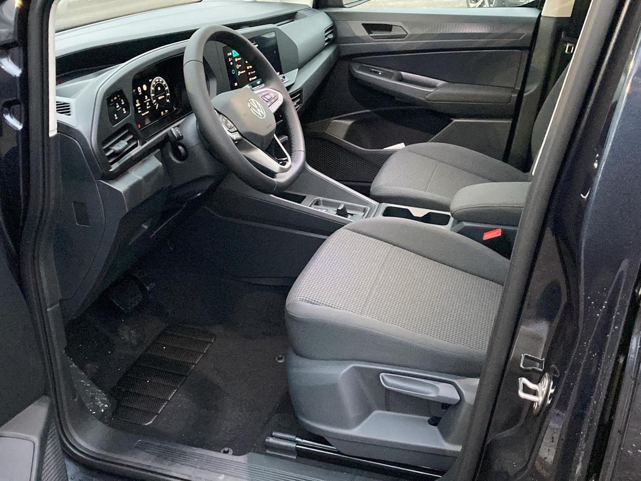 VW CADDY 2.0 TDI 122 DSG7 (2025) - Photo 18