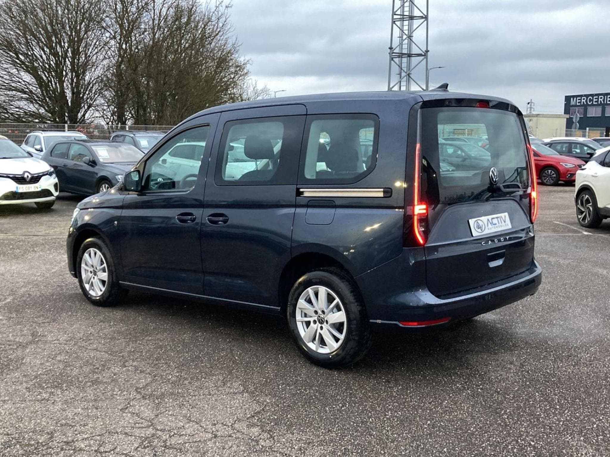 VW CADDY 2.0 TDI 122 DSG7 (2025) - Photo 7