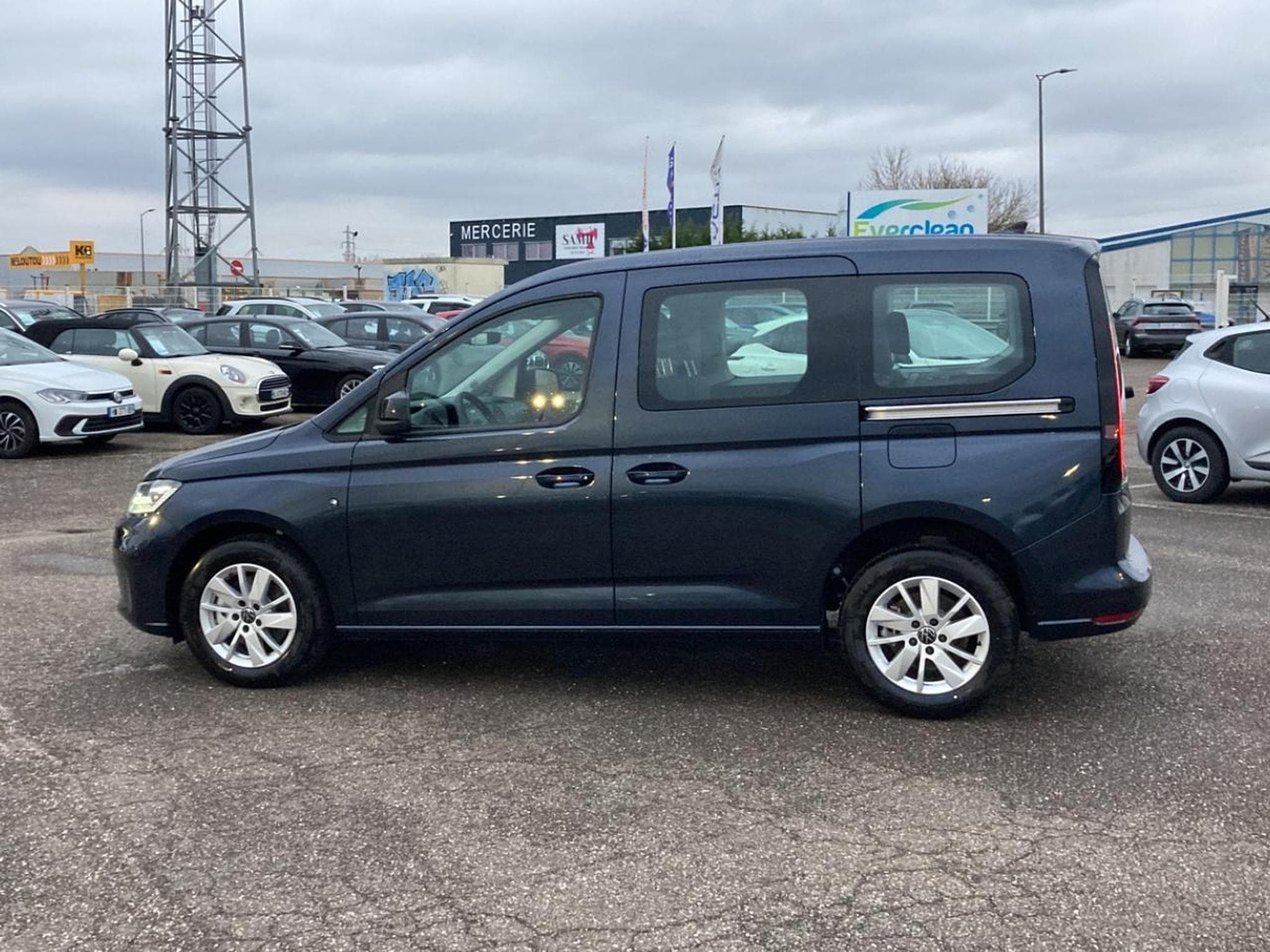 VW CADDY 2.0 TDI 122 DSG7 (2025) - Photo 8