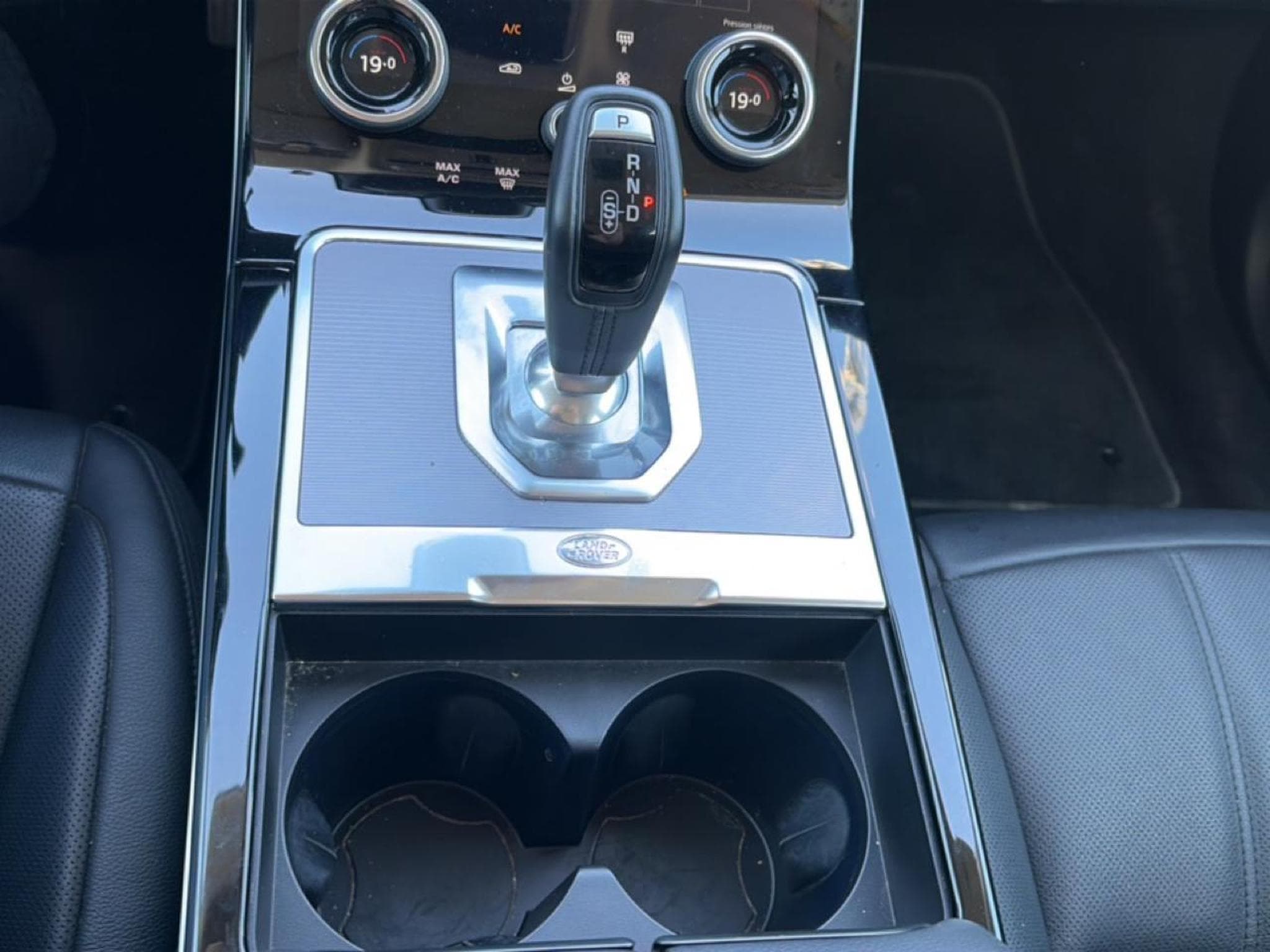 Land-Rover RANGE ROVER EVOQUE 2.0 P200 FLEXFUEL SE AWD BVA MARK III (2022) - Photo 17
