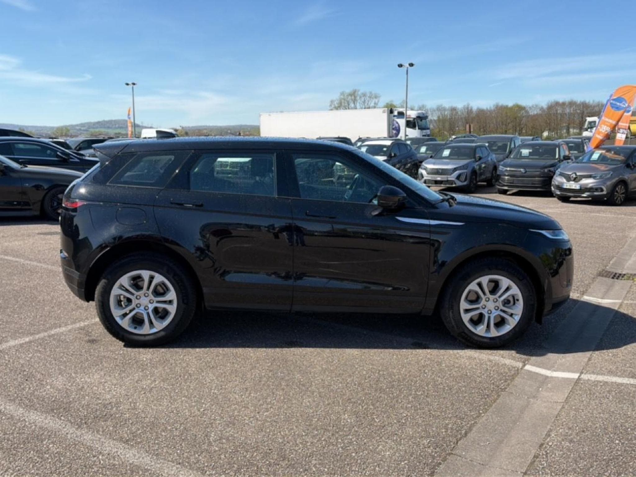 Land-Rover RANGE ROVER EVOQUE 2.0 P200 FLEXFUEL SE AWD BVA MARK III (2022) - Photo 4