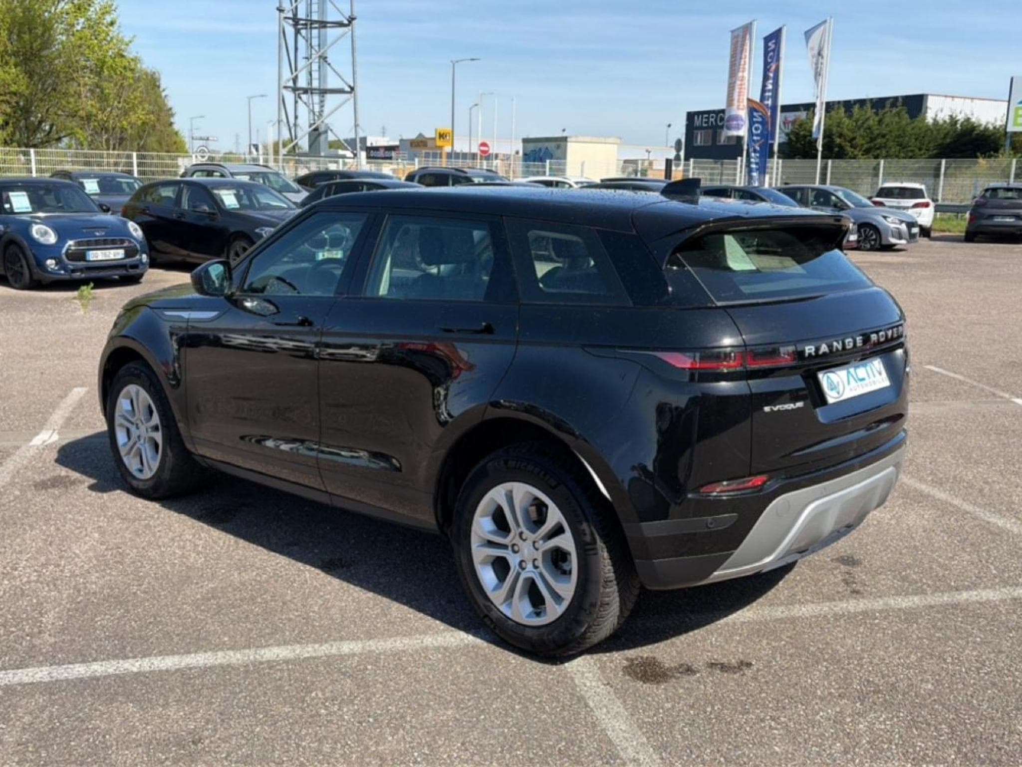 Land-Rover RANGE ROVER EVOQUE 2.0 P200 FLEXFUEL SE AWD BVA MARK III (2022) - Photo 7