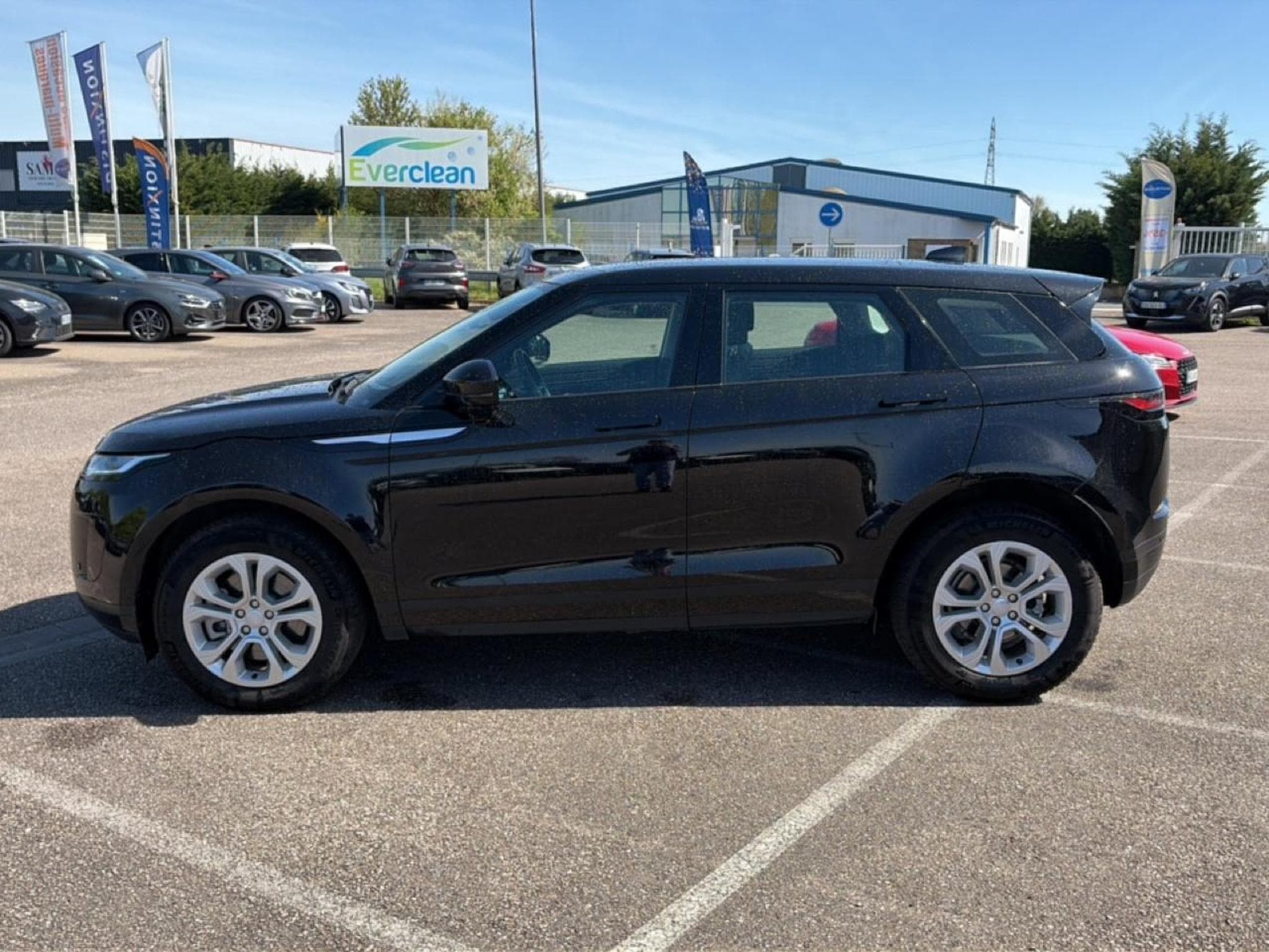 Land-Rover RANGE ROVER EVOQUE 2.0 P200 FLEXFUEL SE AWD BVA MARK III (2022) - Photo 8