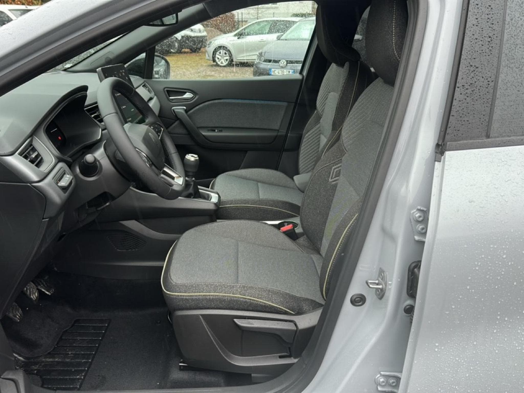 Renault CAPTUR II 1.0 TCE 90 TECHNO (2025) - Photo 11