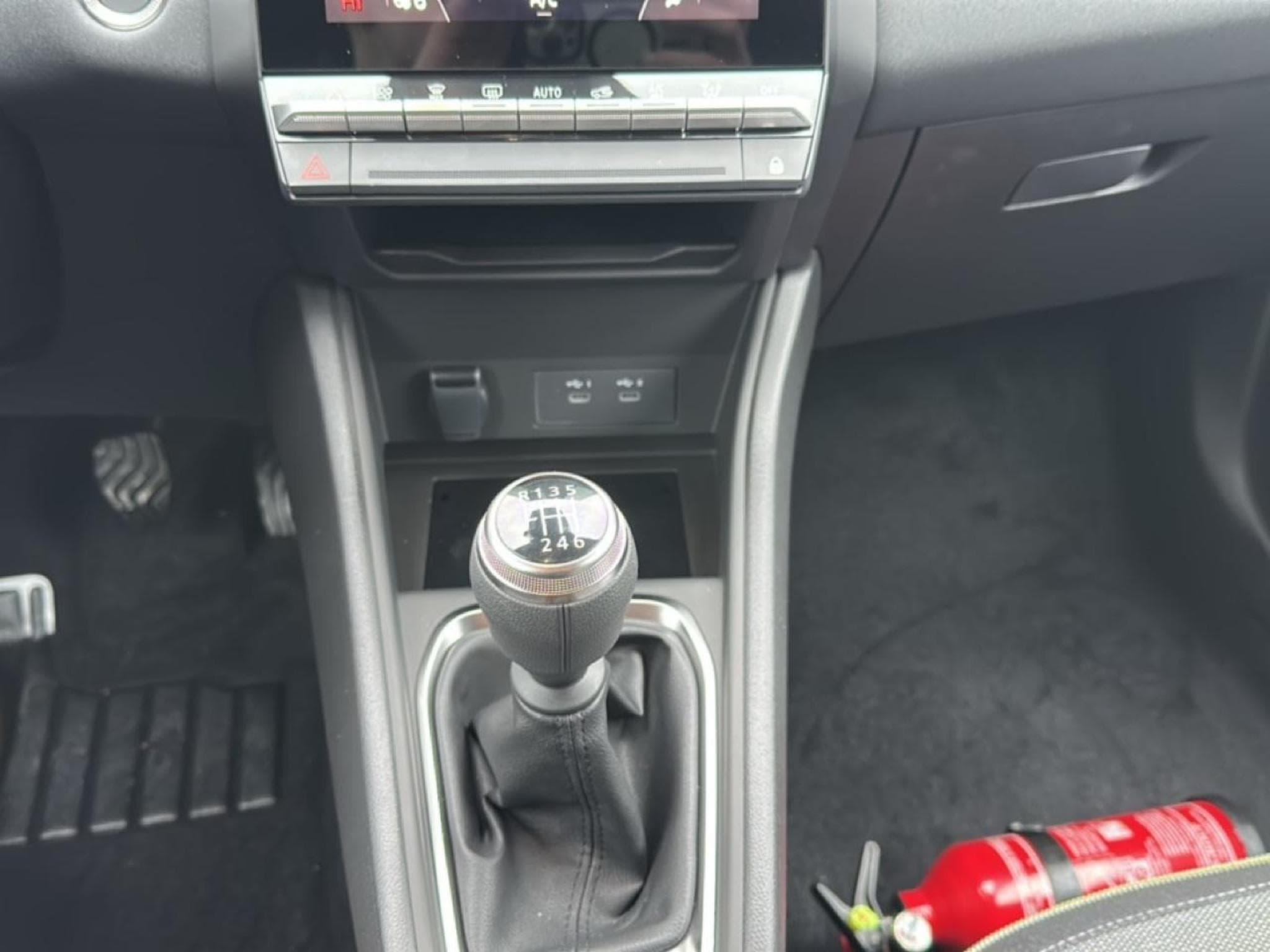 Renault CAPTUR II 1.0 TCE 90 TECHNO (2025) - Photo 20