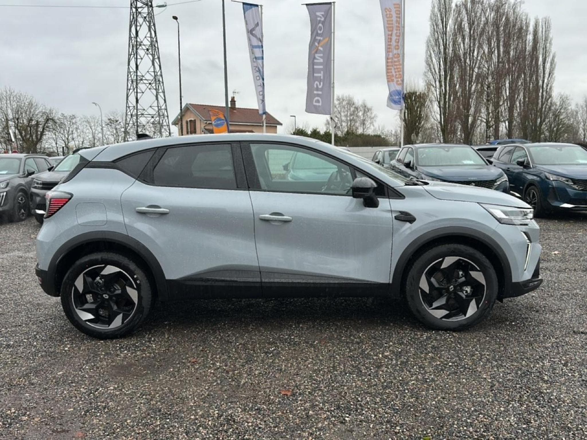 Renault CAPTUR II 1.0 TCE 90 TECHNO (2025) - Photo 4