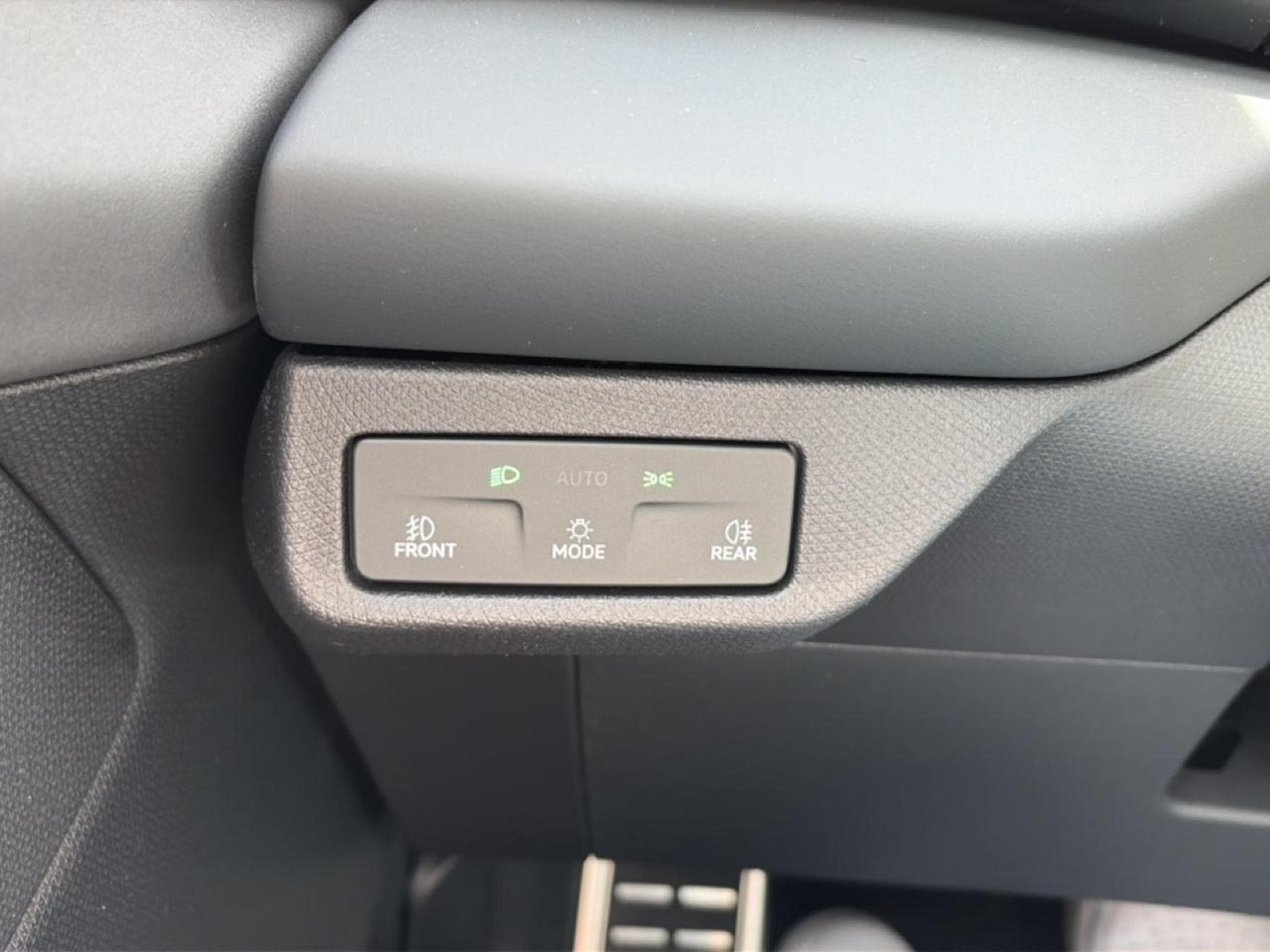 Cupra TERRAMAR 1.5 ETSI HYBRID 150 V DSG7 (2026) - Photo 11