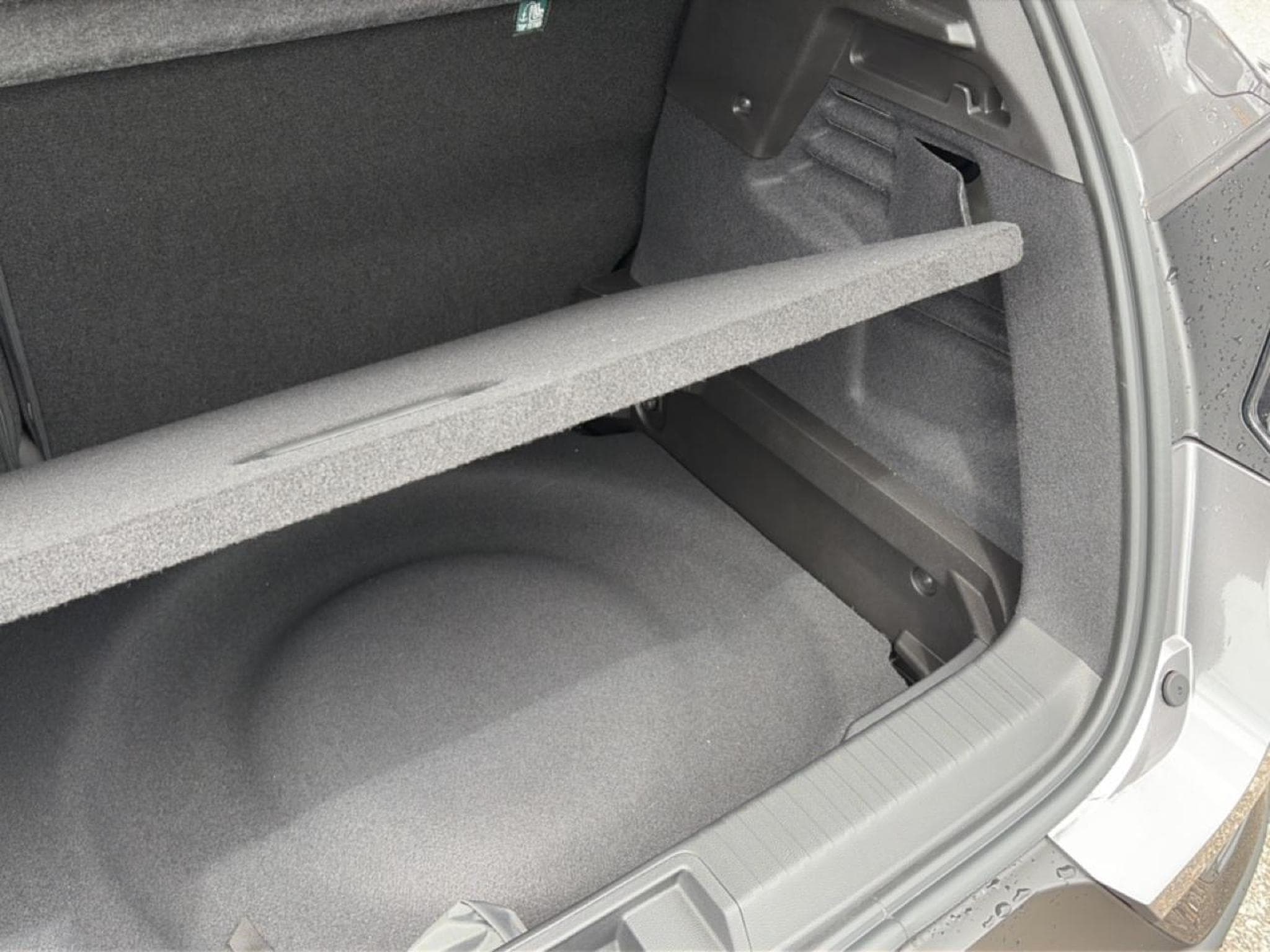 Renault CAPTUR II 1.8 E-TECH FULL HYBRID 160 TECHNO (2026) - Photo 12