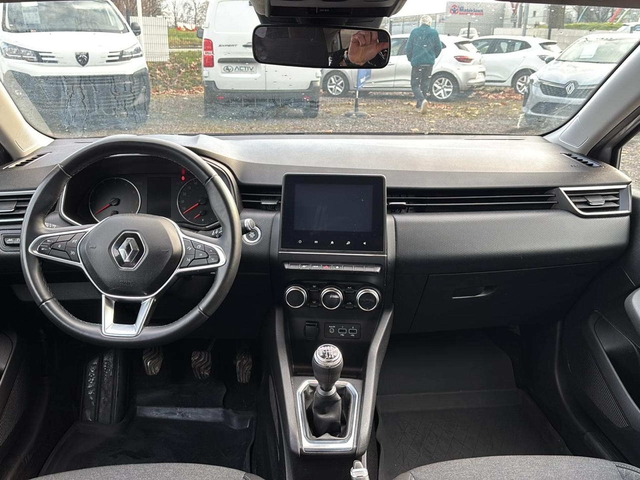 Renault CLIO V 1.0 TCE 90 ZEN (2021) - Photo 10