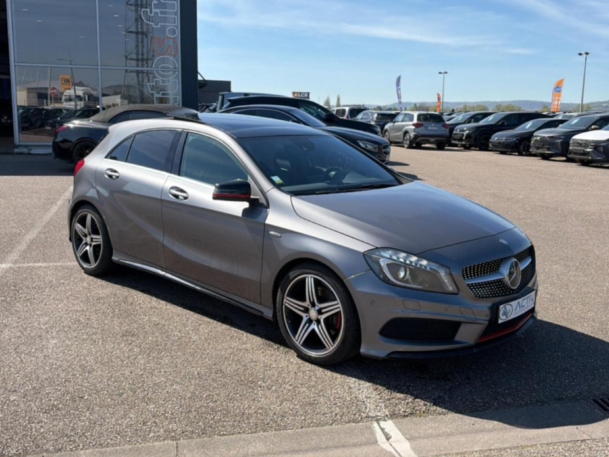 Mercedes CLASSE A 250 VERSION SPORT 7G-DCT (2015) - Photo 3