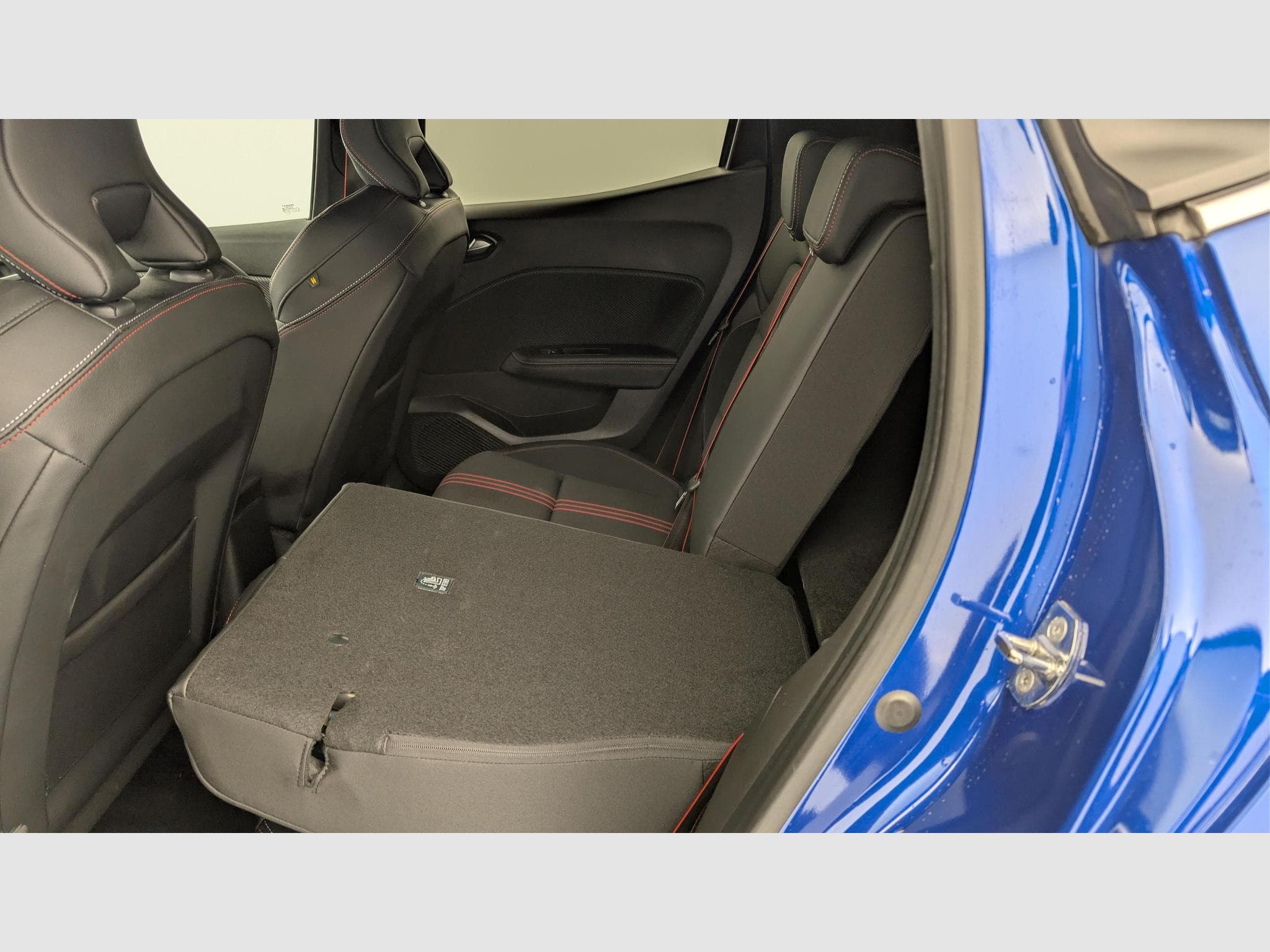 Renault CLIO V BLUE DCI 115 RS LINE (2020) - Photo 12