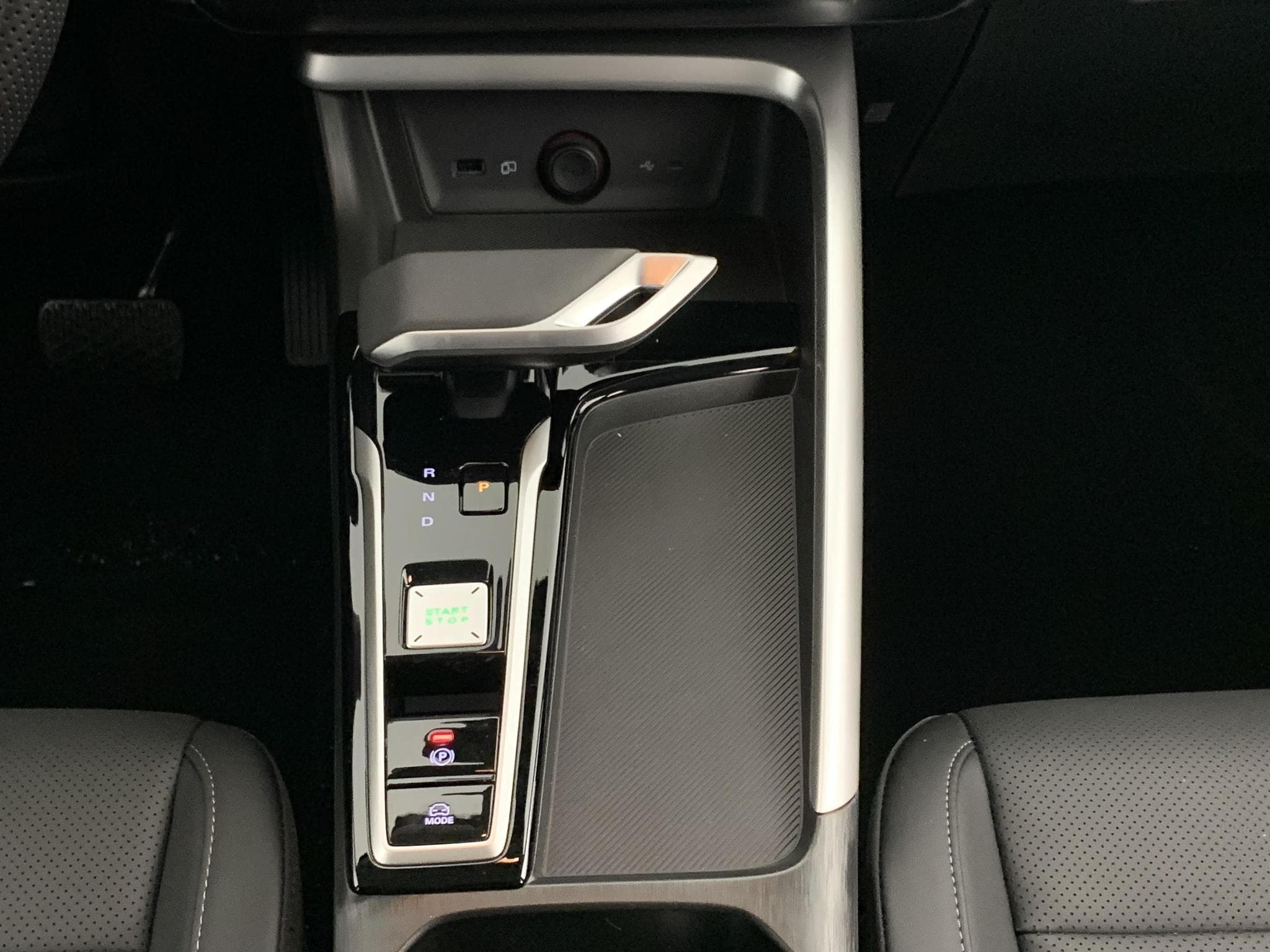 Mg ZS 1.5 L Hybrid+ 197 ch Luxury (2025) - Photo 16