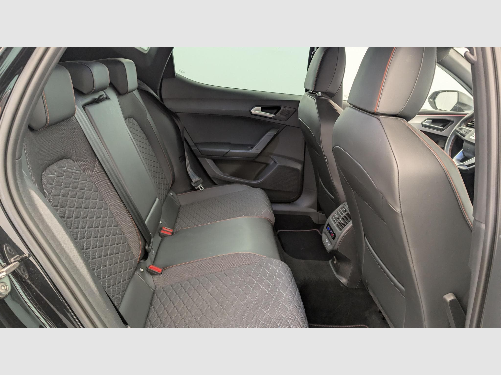 Seat Leon 1.5 eTSI 150 DSG7 FR (2021) - Photo 10