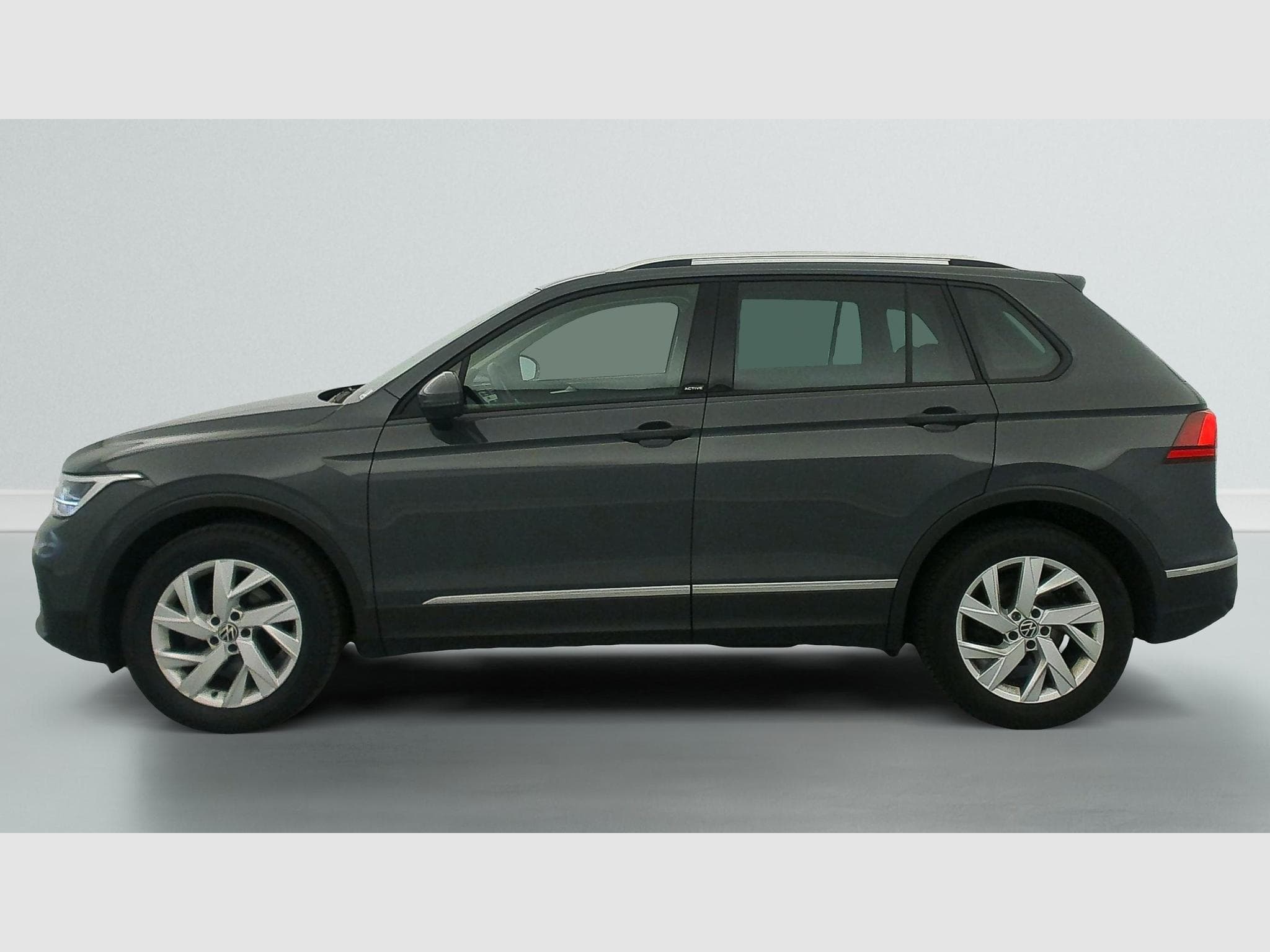 VW Tiguan 2.0 TDI 122CH BVM6 ACTIVE (2022) - Photo 4