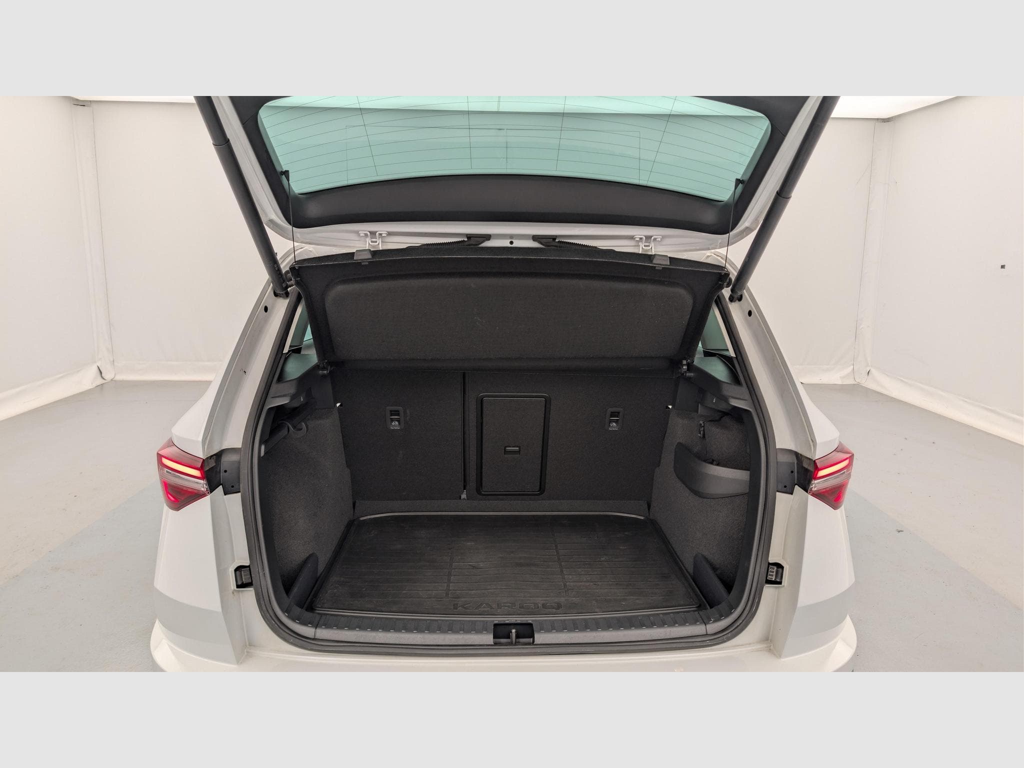 Skoda Karoq 2.0 TDI 116 ch SCR DSG7 Business (2024) - Foto 11