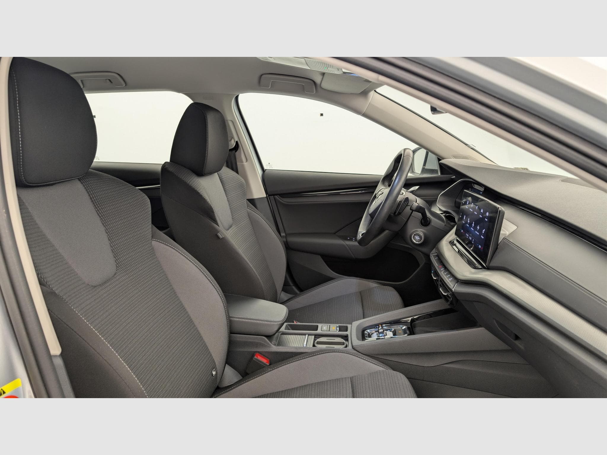 Skoda Octavia 2.0 TDI 150 ch DSG7 Ambition (2024) - Foto 9