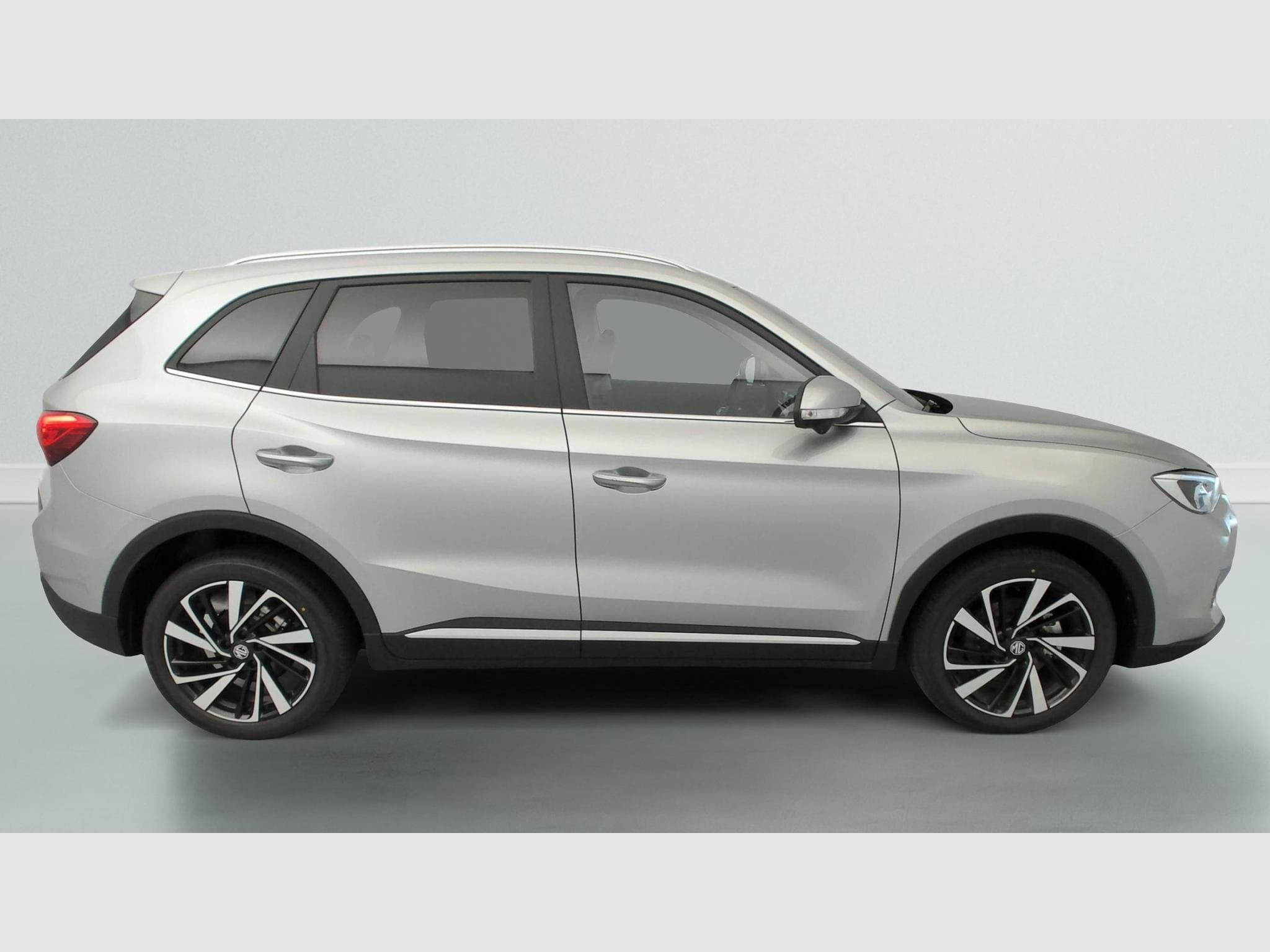 Mg ZS 1.5 L Hybrid+ 197 ch Luxury (2025) - Foto 8