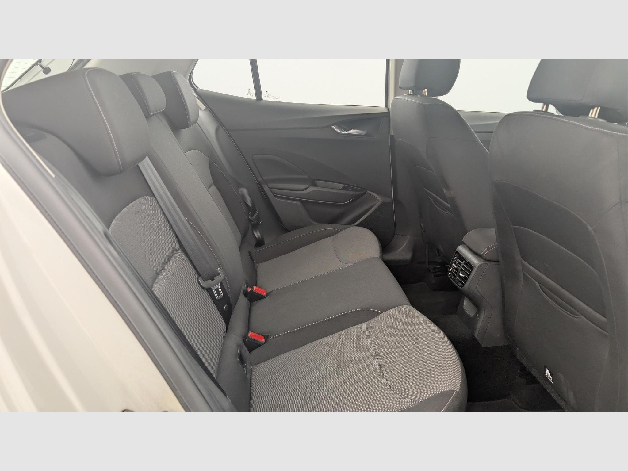 Skoda Fabia 1.0 TSI 95 CH BVM5 AMBITION (2022) - Foto 10