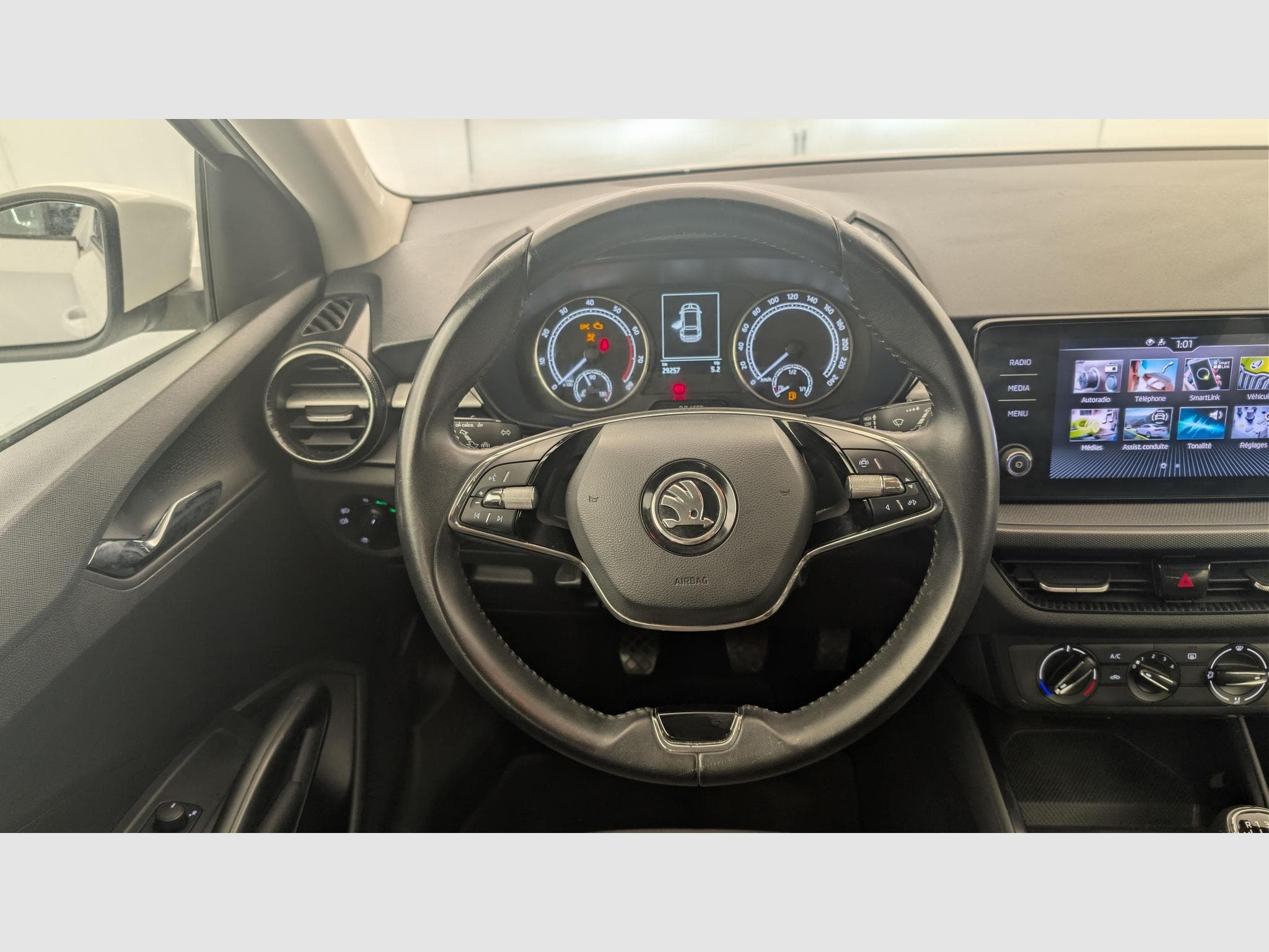 Skoda Fabia 1.0 TSI 95 CH BVM5 AMBITION (2022) - Foto 14