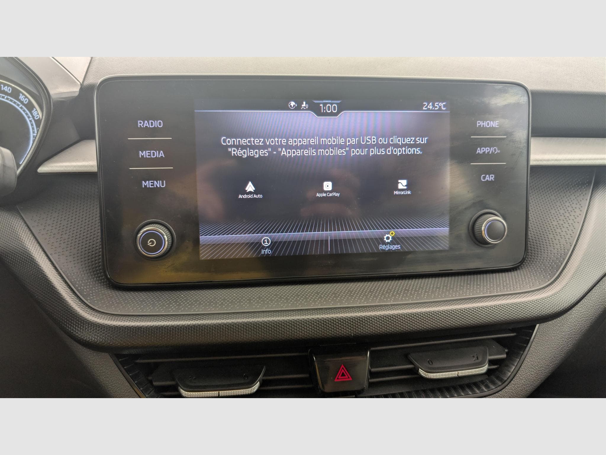Skoda Fabia 1.0 TSI 95 CH BVM5 AMBITION (2022) - Foto 17