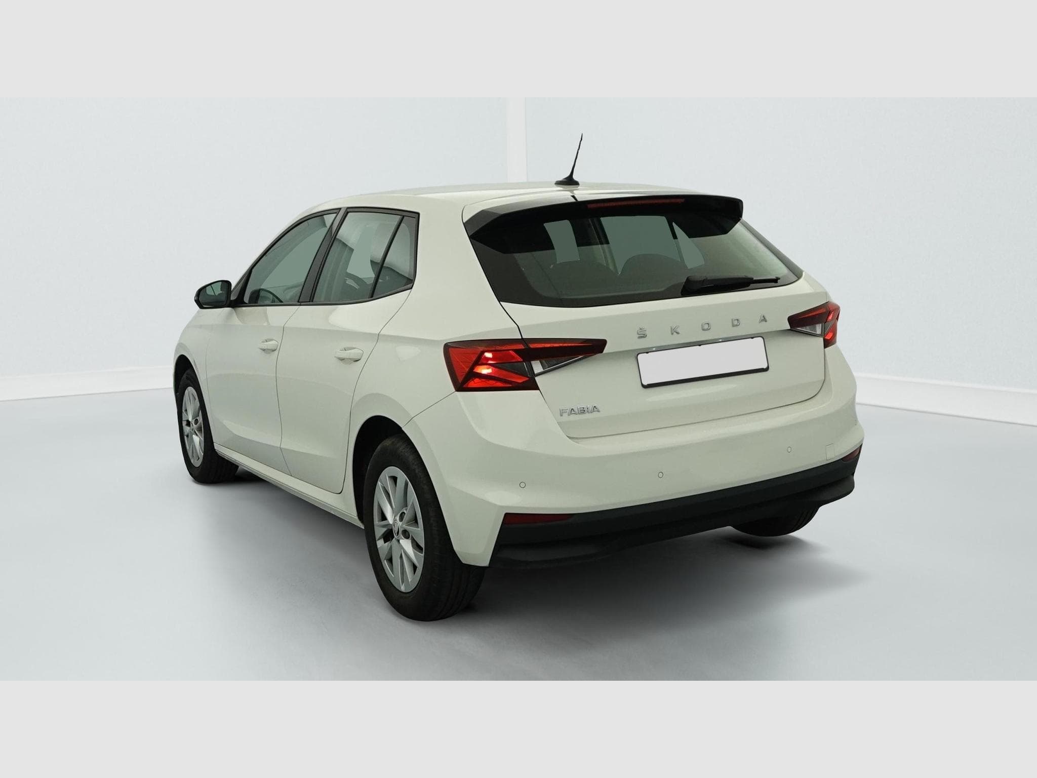 Skoda Fabia 1.0 TSI 95 CH BVM5 AMBITION (2022) - Foto 5