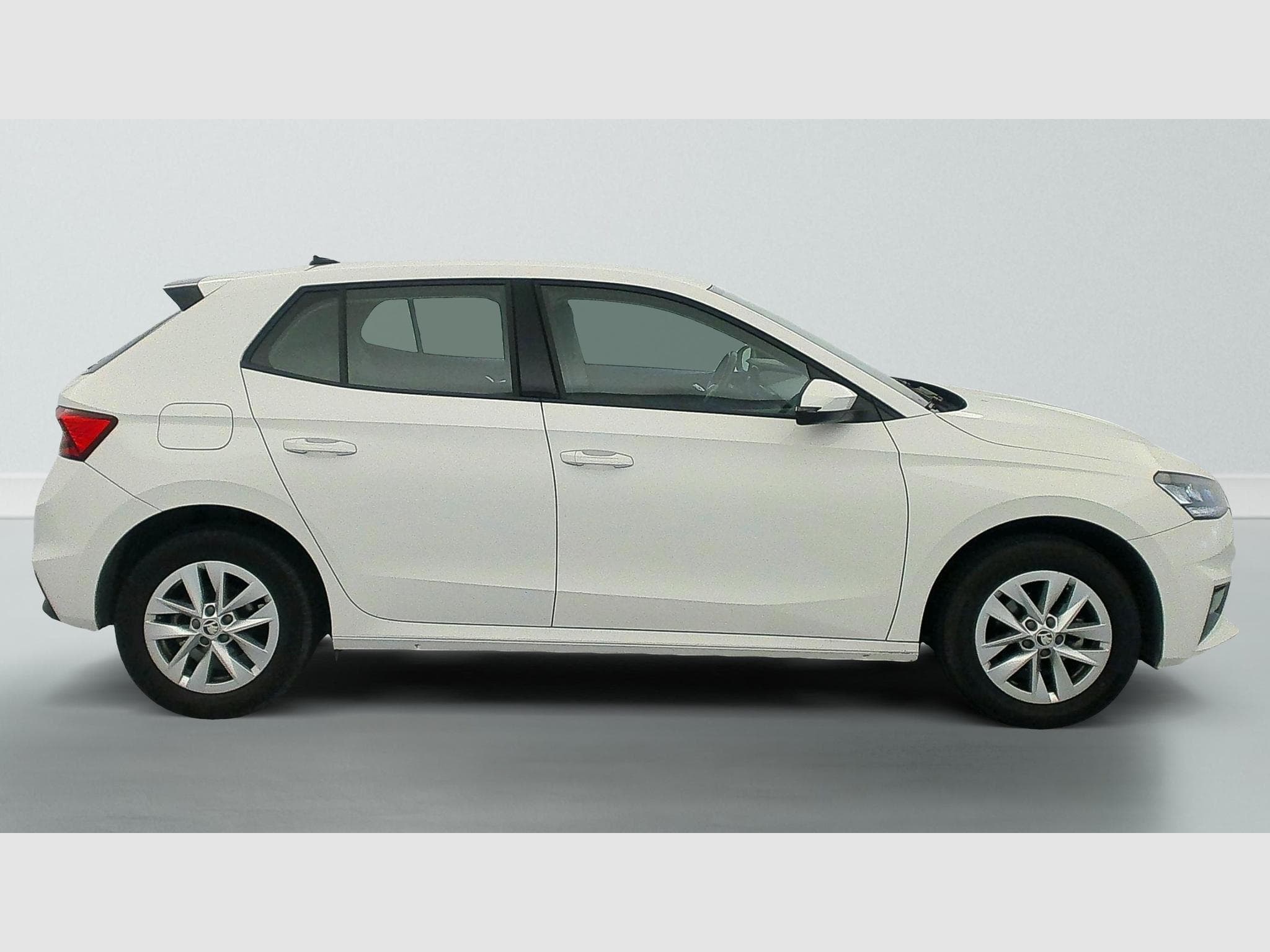 Skoda Fabia 1.0 TSI 95 CH BVM5 AMBITION (2022) - Foto 8