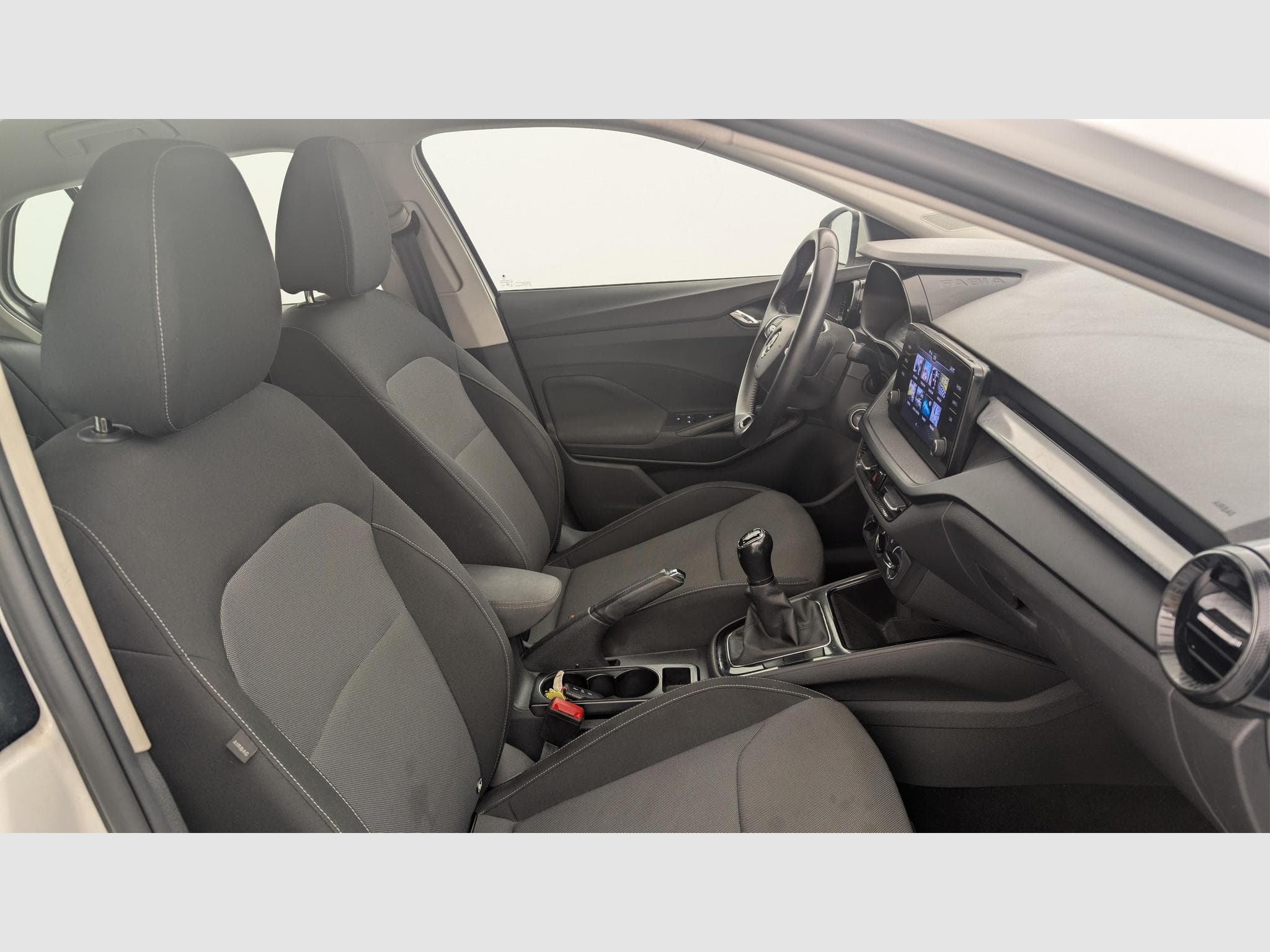 Skoda Fabia 1.0 TSI 95 CH BVM5 AMBITION (2022) - Foto 9