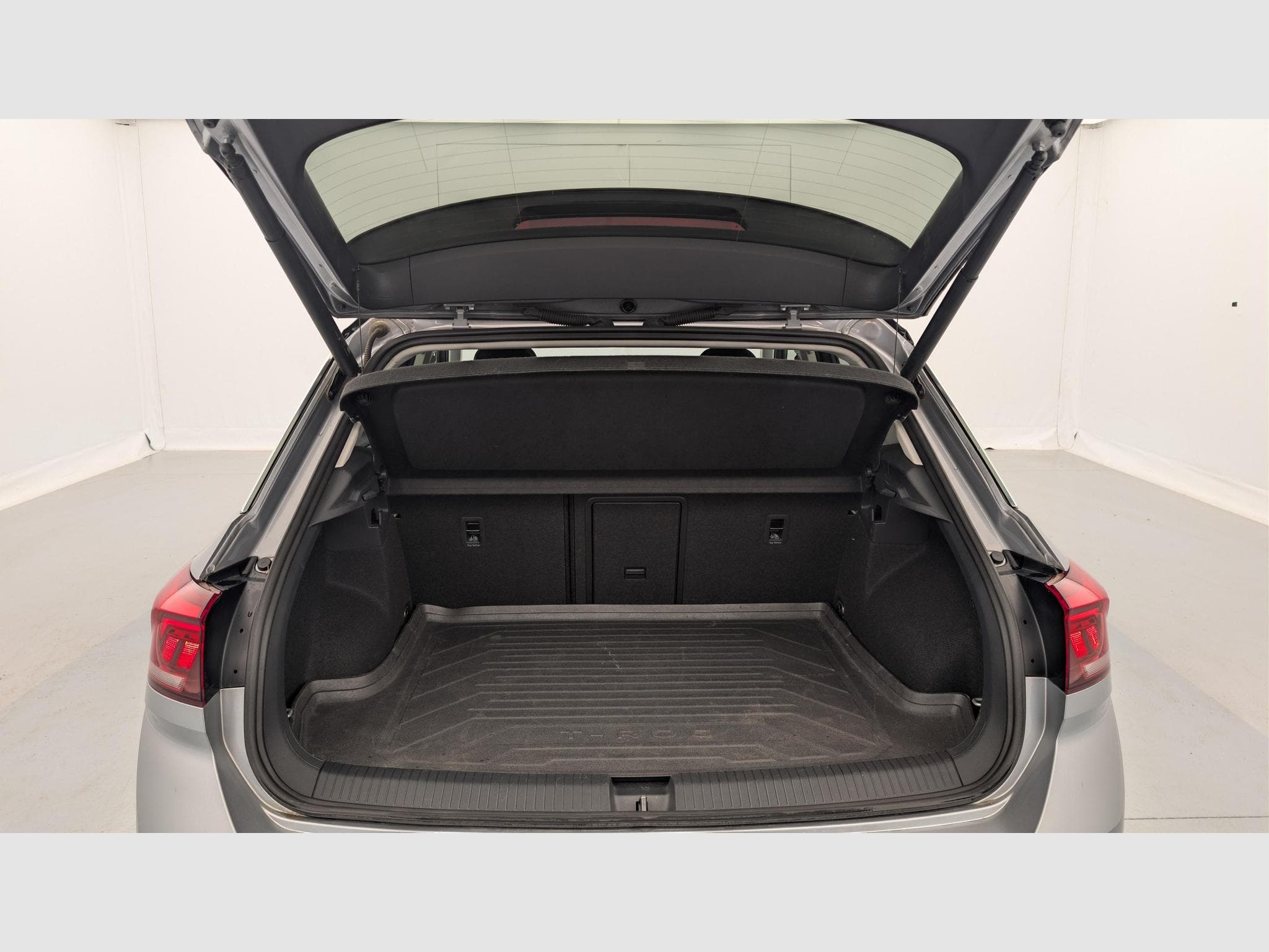 VW T-Roc 1.5 TSI EVO 150 Start/Stop DSG7 Style (2023) - Foto 11