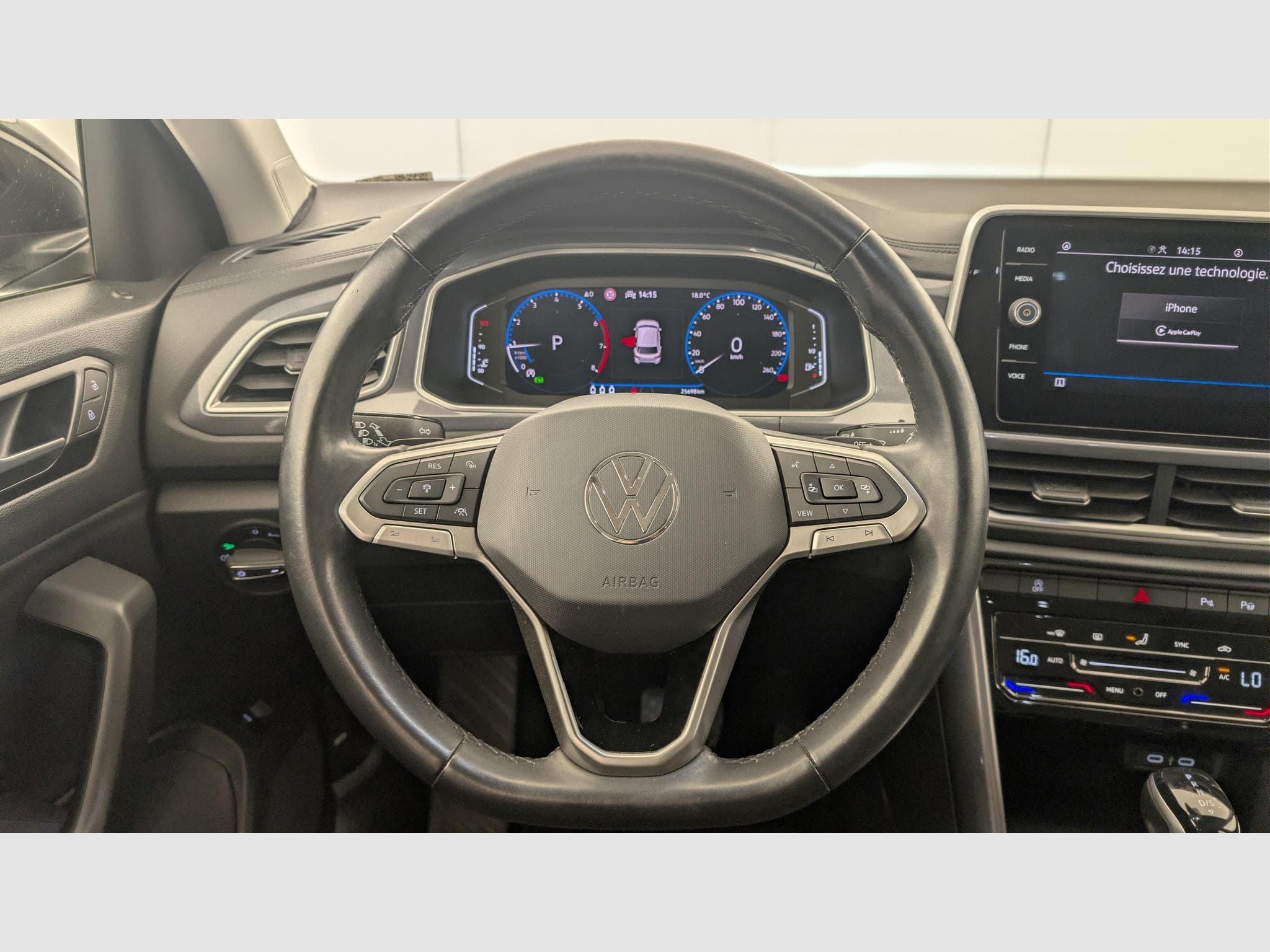 VW T-Roc 1.5 TSI EVO 150 Start/Stop DSG7 Style (2023) - Foto 14