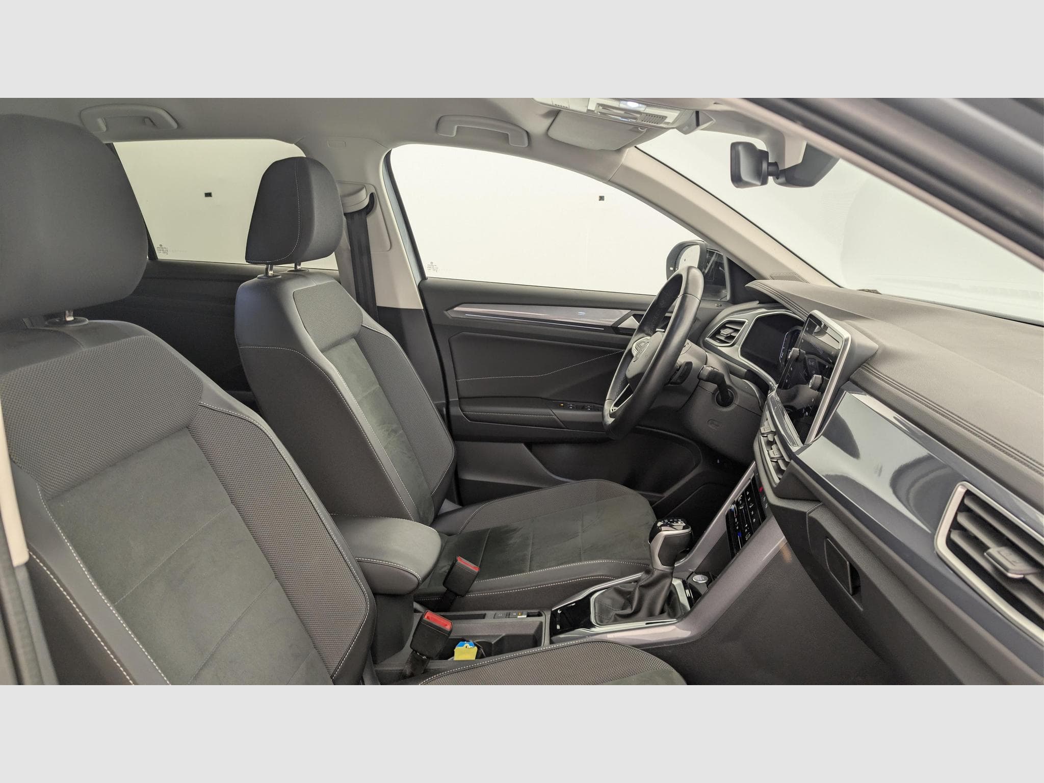 VW T-Roc 1.5 TSI EVO 150 Start/Stop DSG7 Style (2023) - Foto 9