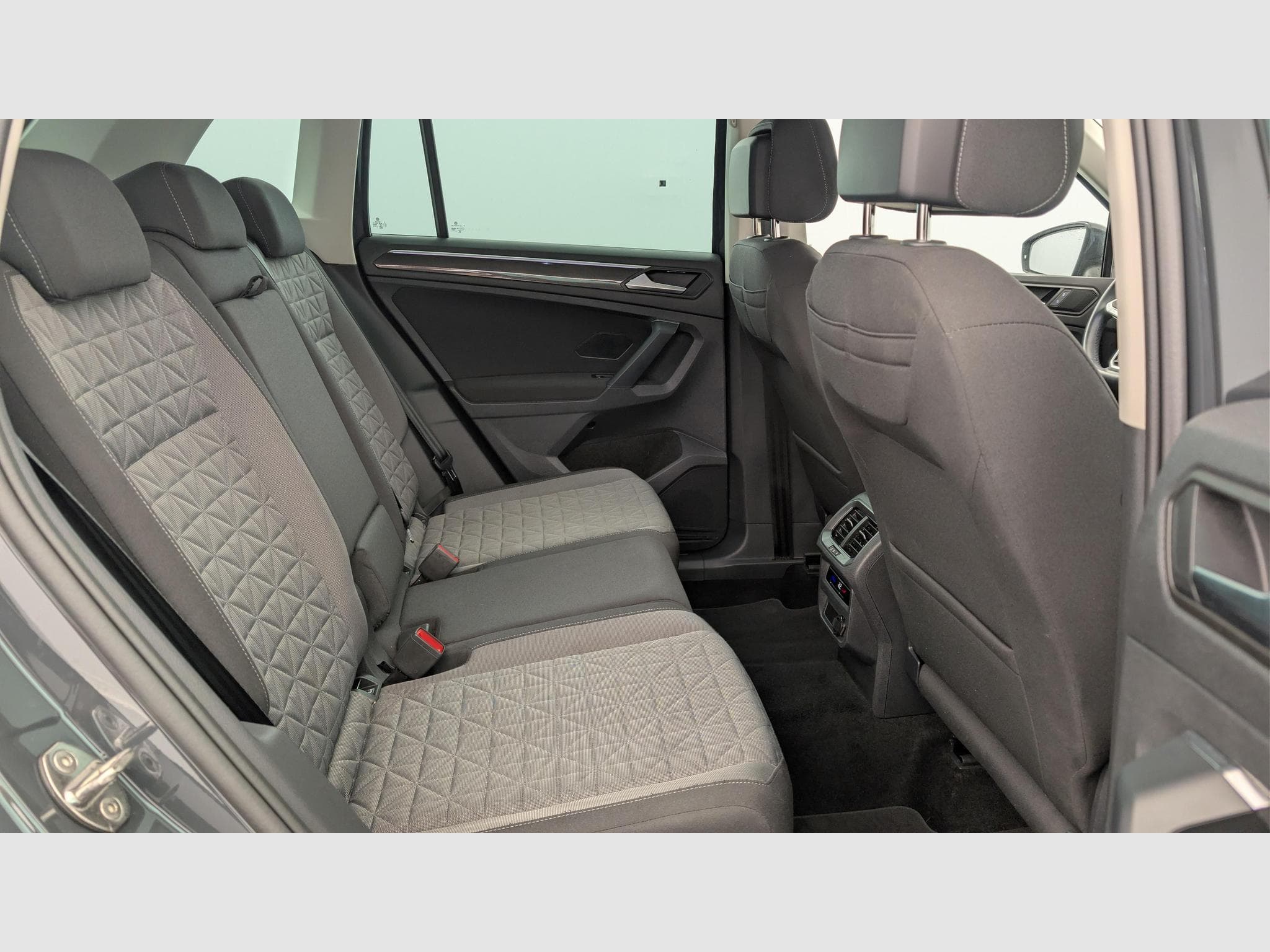 VW Tiguan 2.0 TDI 150ch DSG7 Life Plus (2023) - Foto 10