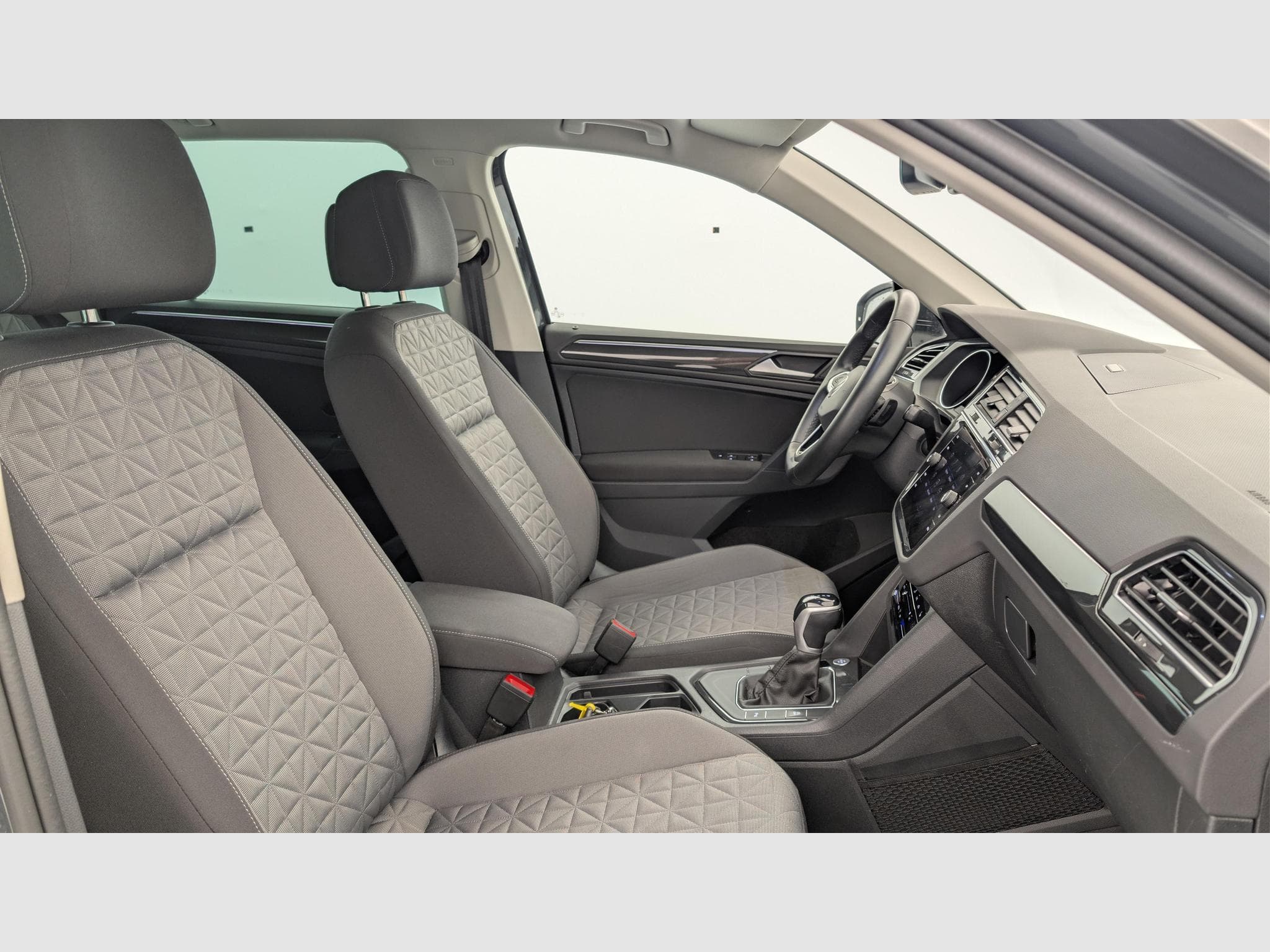 VW Tiguan 2.0 TDI 150ch DSG7 Life Plus (2023) - Foto 9