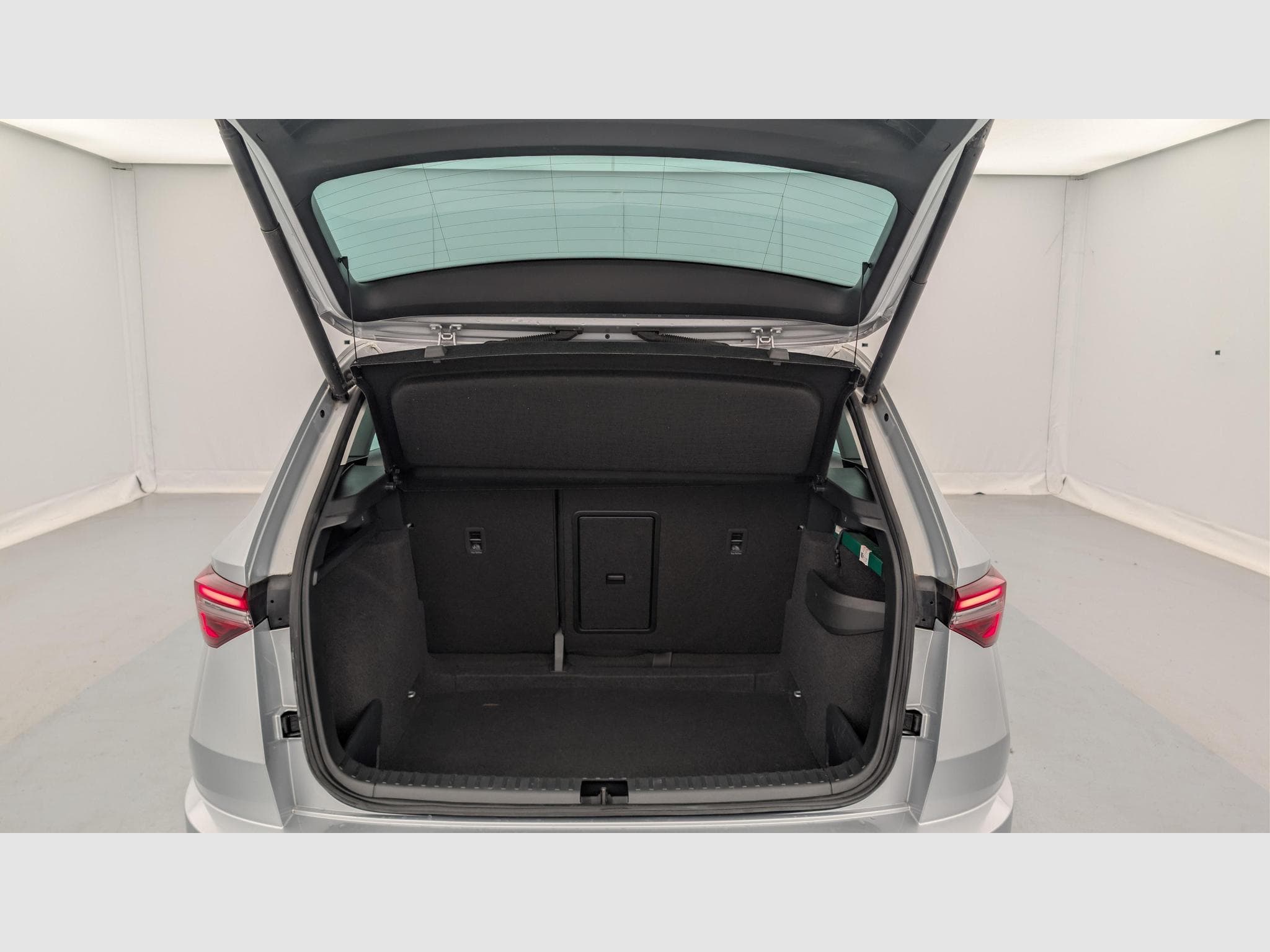 Skoda Karoq 2.0 TDI 116 ch SCR DSG7 Business (2023) - Foto 11