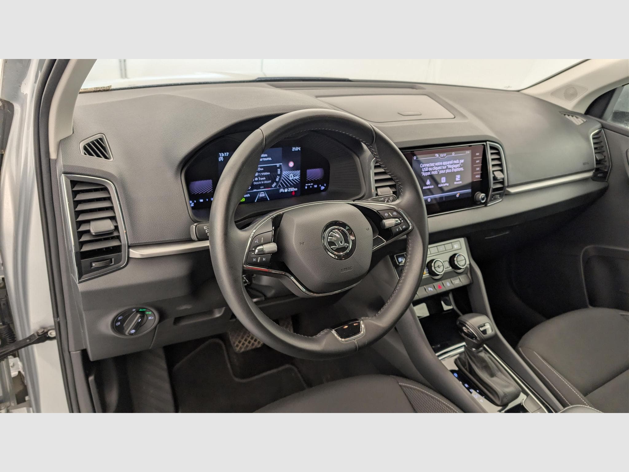 Skoda Karoq 2.0 TDI 116 ch SCR DSG7 Business (2023) - Foto 15
