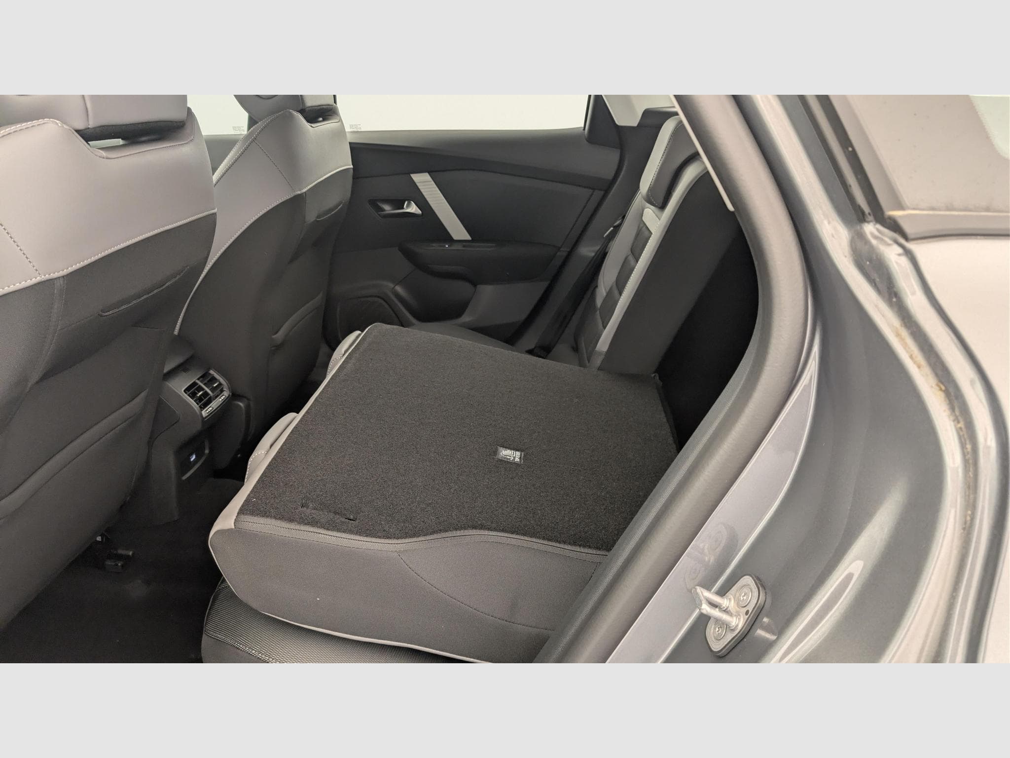 CitroëN C4 Hybride 145 ch e-DCS6 Plus (2025) - Foto 12