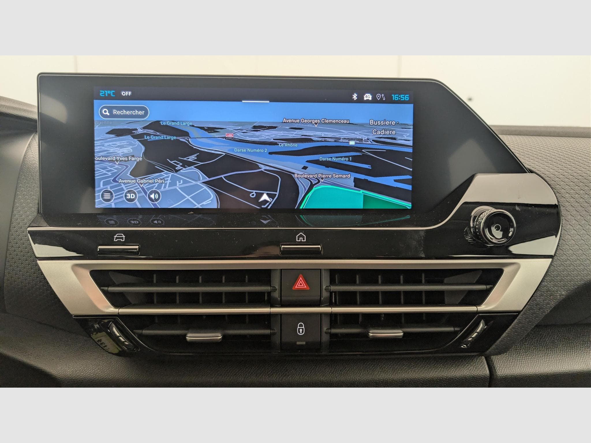 CitroëN C4 Hybride 145 ch e-DCS6 Plus (2025) - Foto 17