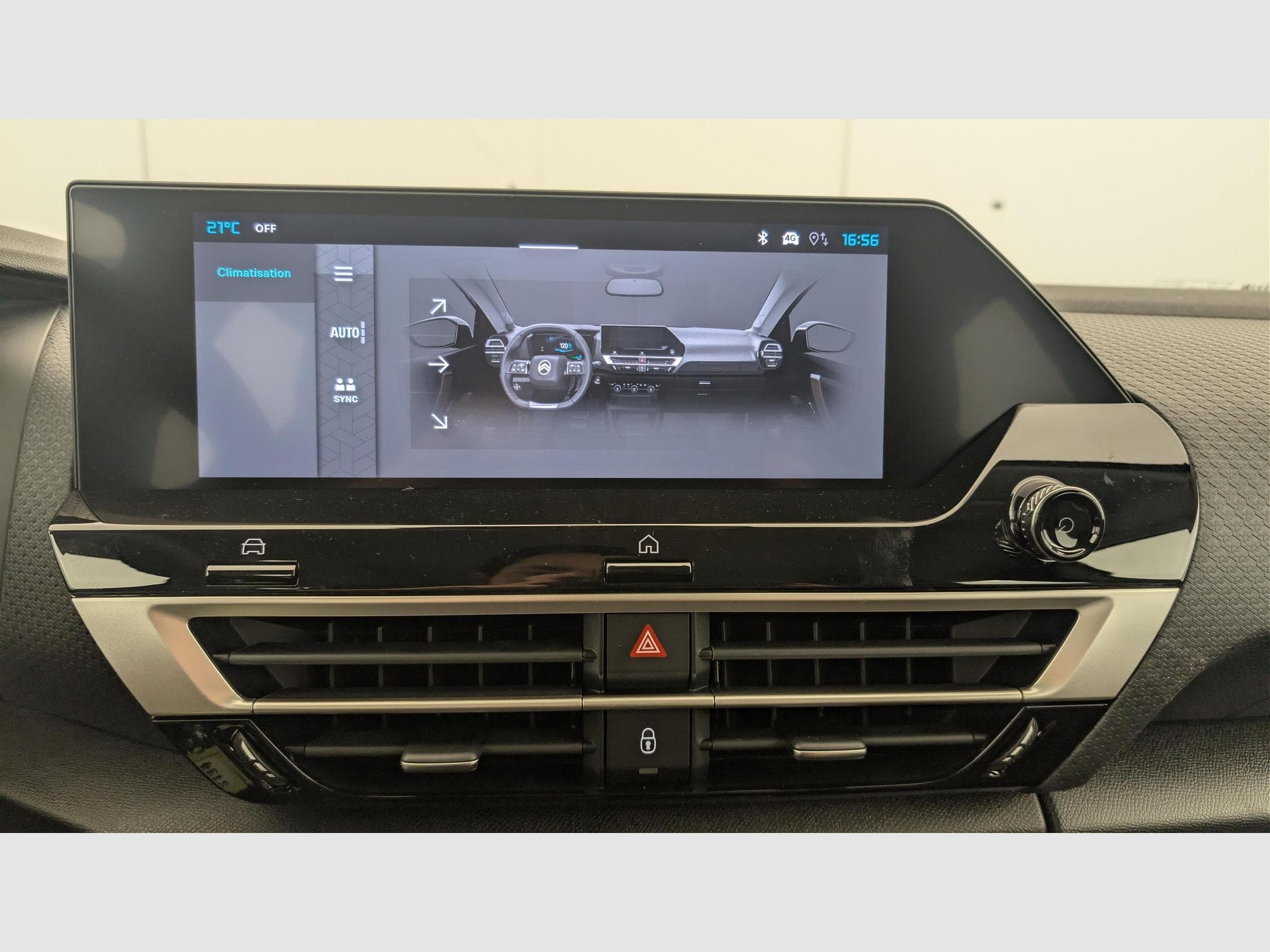 CitroëN C4 Hybride 145 ch e-DCS6 Plus (2025) - Foto 20