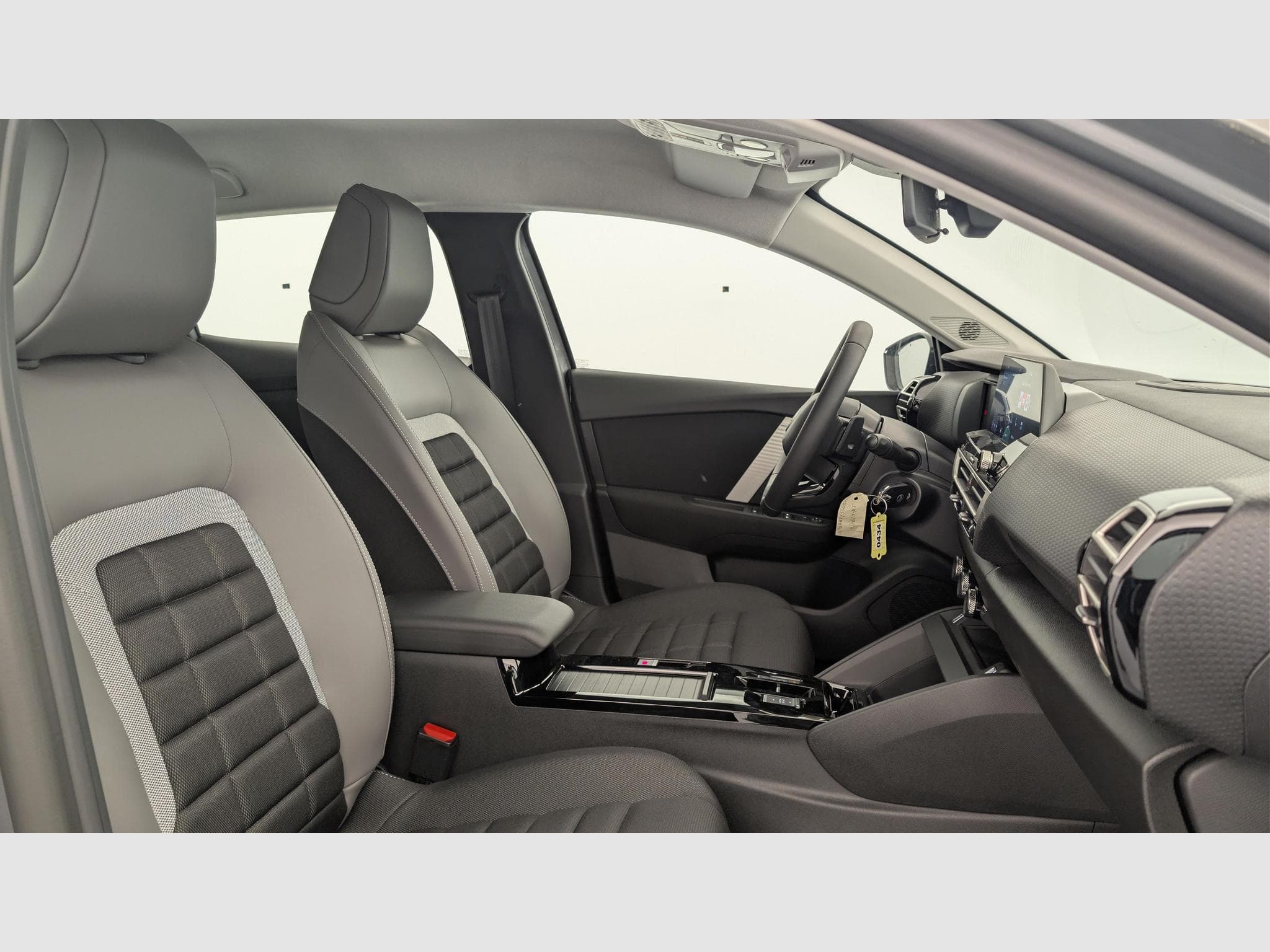 CitroëN C4 Hybride 145 ch e-DCS6 Plus (2025) - Foto 9