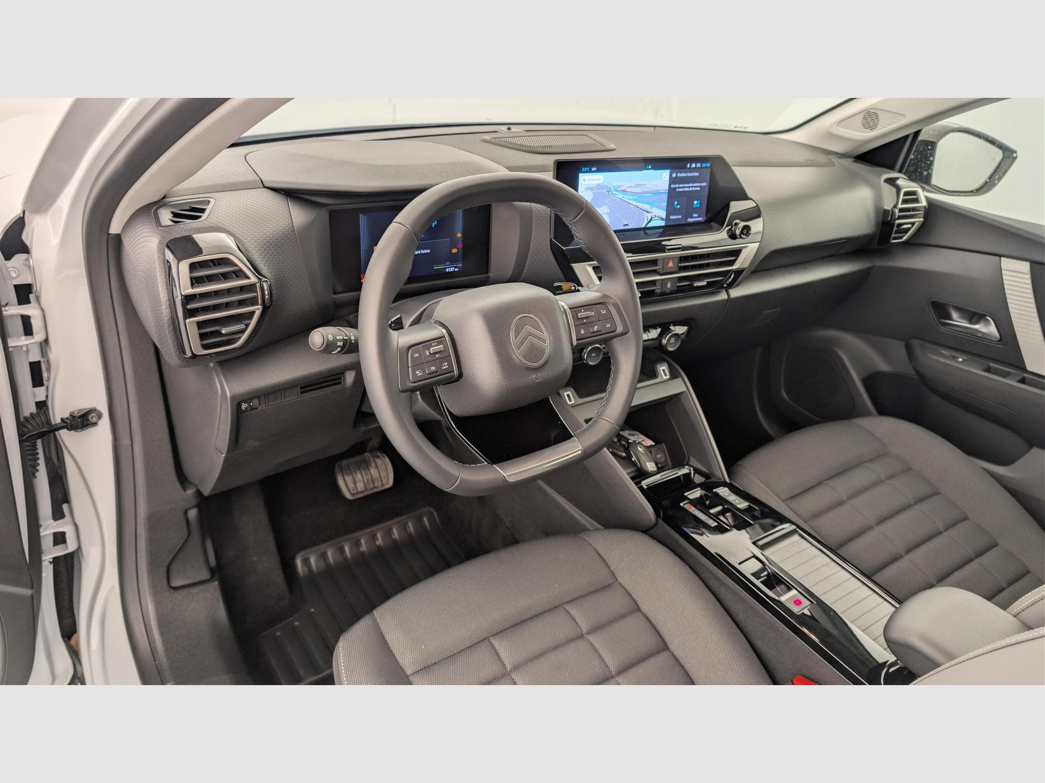 CitroëN C4 Hybride 145 ch e-DCS6 Business (2025) - Foto 15