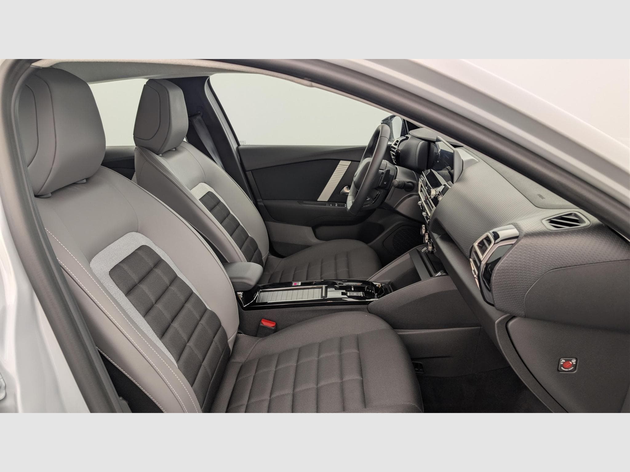 CitroëN C4 Hybride 145 ch e-DCS6 Business (2025) - Foto 9