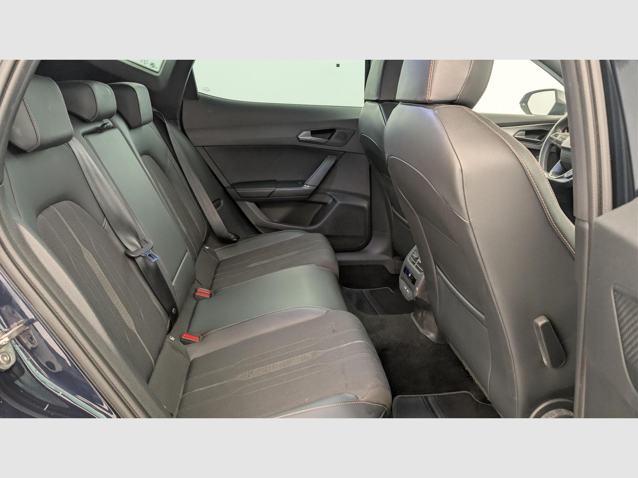 Cupra Formentor 1.5 TSI 150 CH DSG7 BUSINESS EDITION (2023) - Foto 10