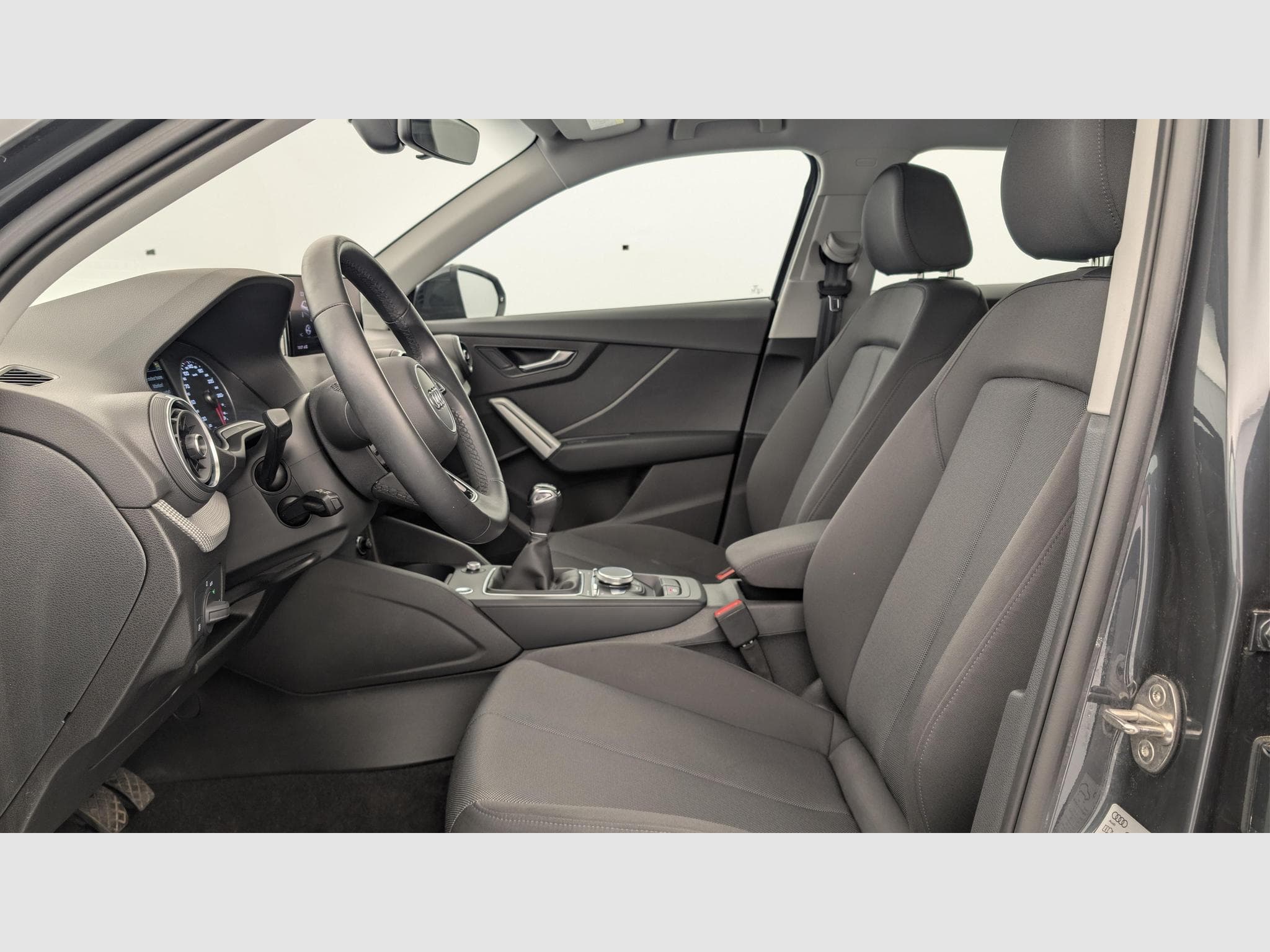Audi Q2 30 TFSI 110 BVM6 Design (2022) - Photo 16