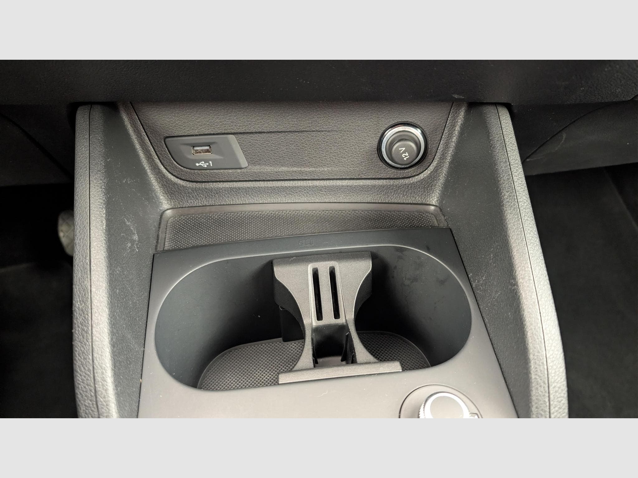 Audi Q2 30 TFSI 110 BVM6 Design (2022) - Photo 19