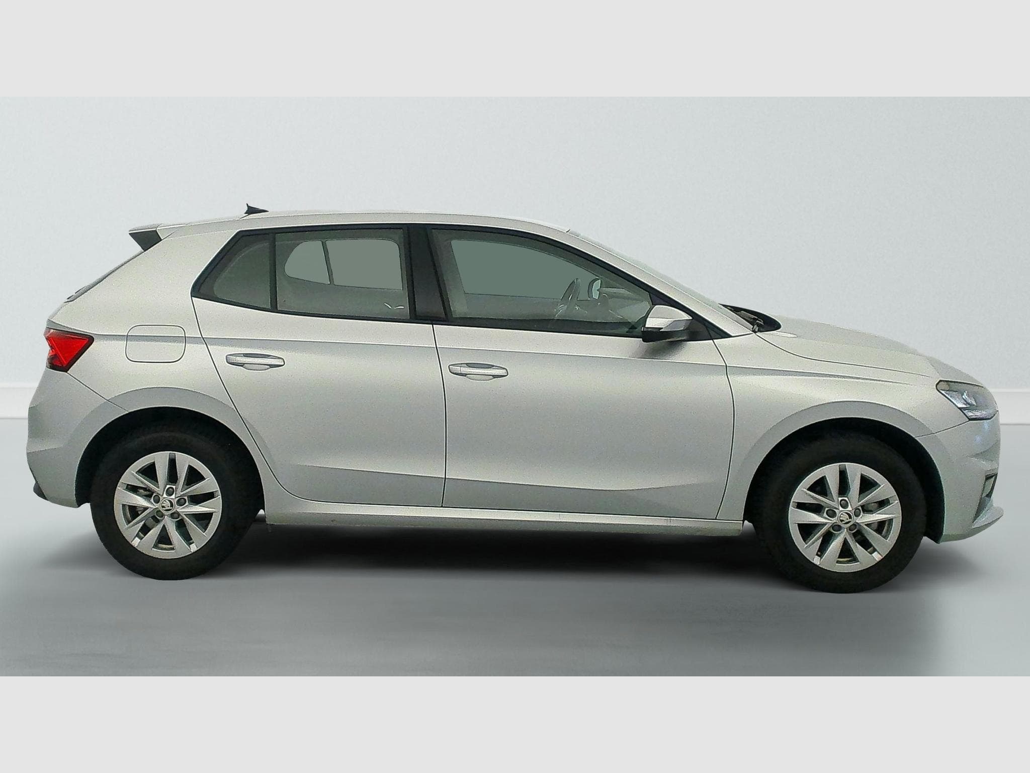 Skoda Fabia 1.0 TSI 95 CH BVM5 AMBITION (2023) - Photo 8