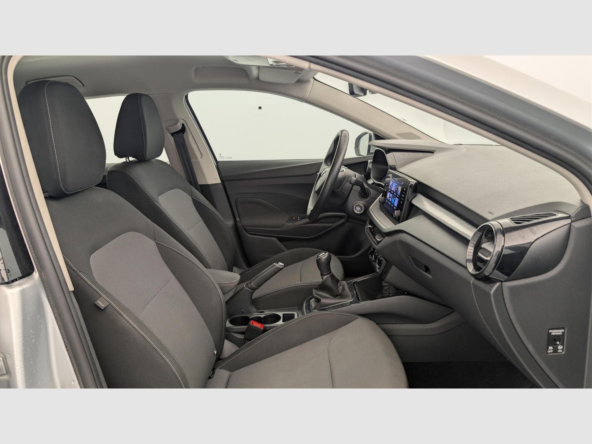 Skoda Fabia 1.0 TSI 95 CH BVM5 AMBITION (2023) - Photo 9