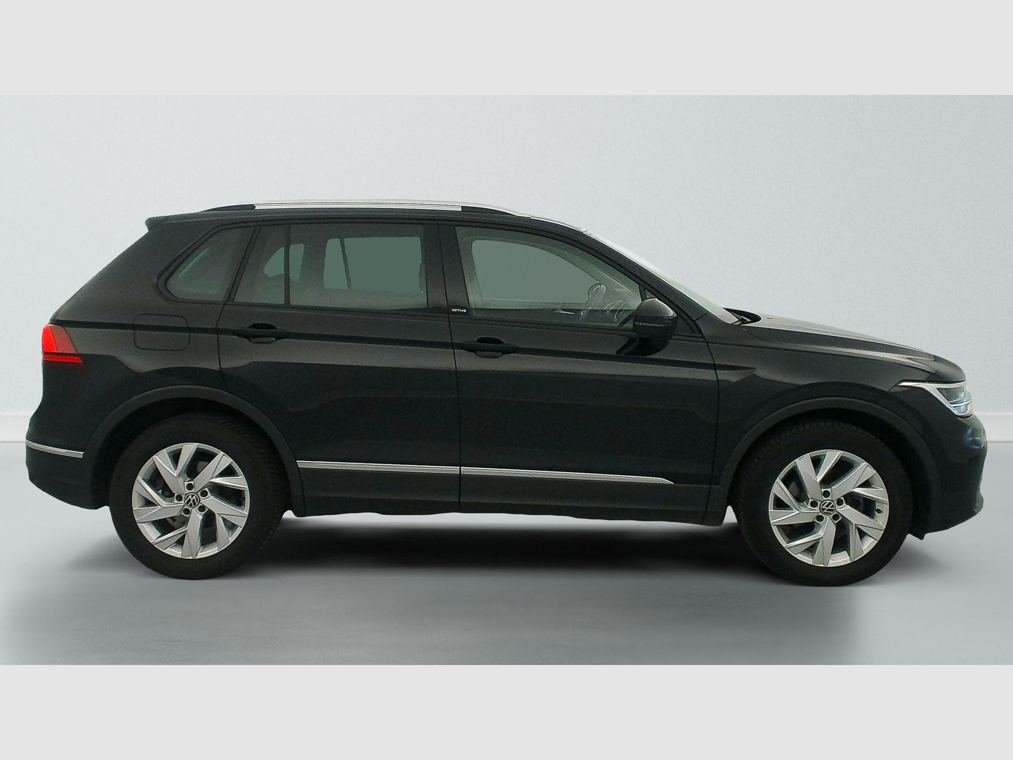 VW Tiguan 1.5 TSI 150CH BVM6 ACTIVE (2022) - Photo 8