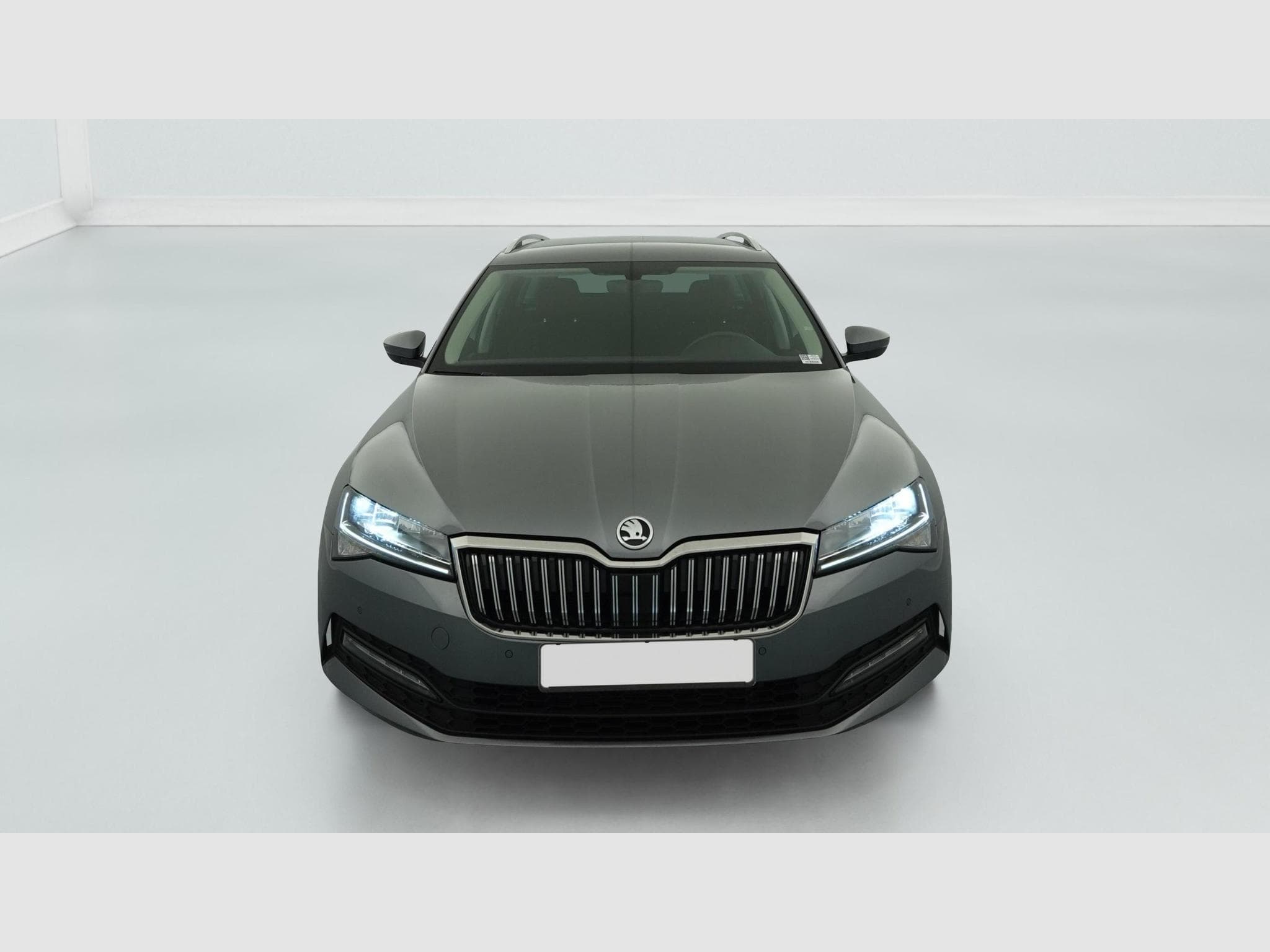 Skoda Superb 2.0 TDI 150 SCR DSG7 BUSINESS (2024) - Photo 2